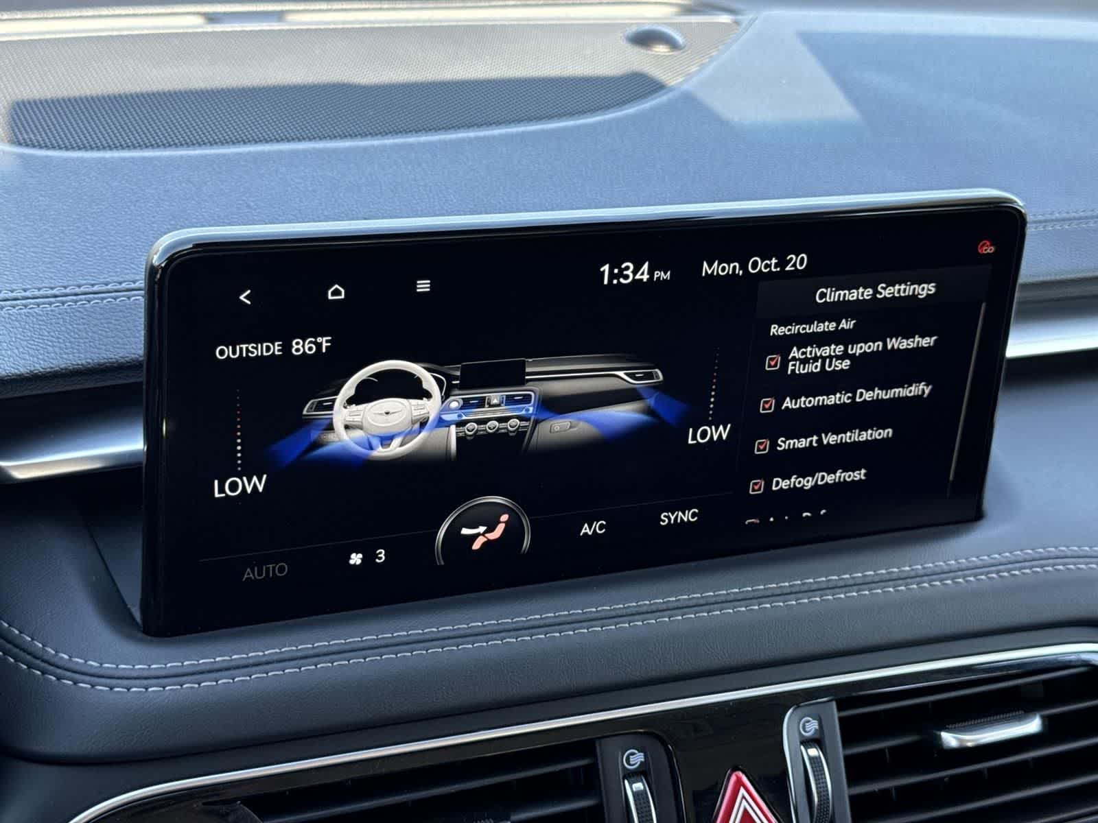 Thumbnail: 2023 Genesis G70 - 13