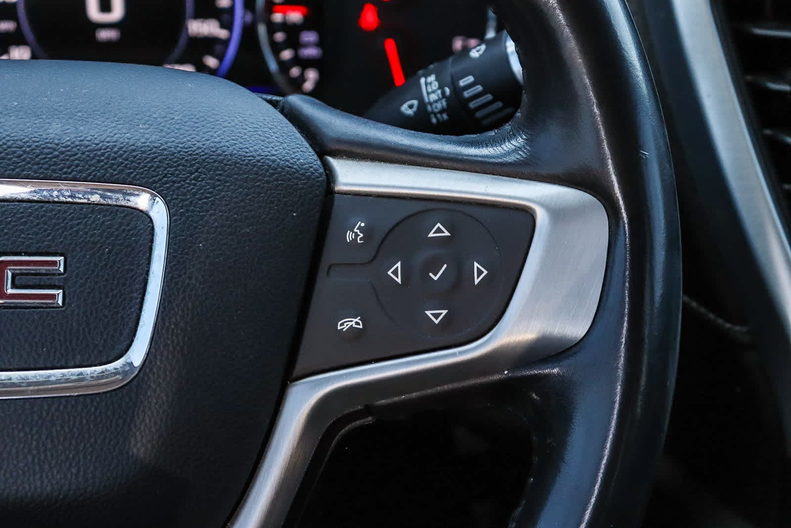 Thumbnail: 2020 GMC Acadia - 19