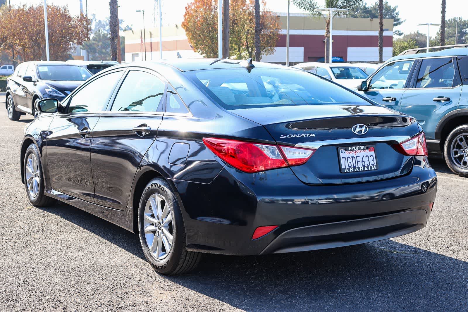 Thumbnail: 2014 Hyundai Sonata - 8