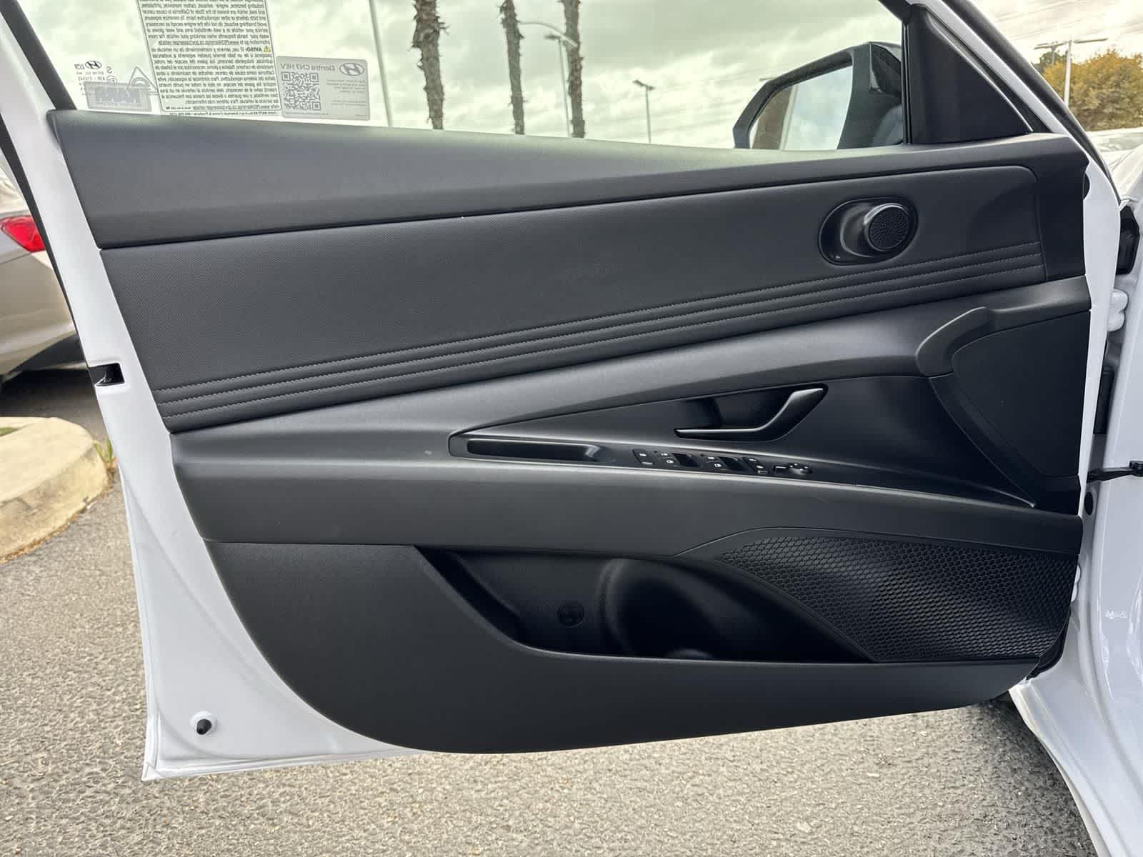 Thumbnail: 2025 Hyundai Elantra - 20