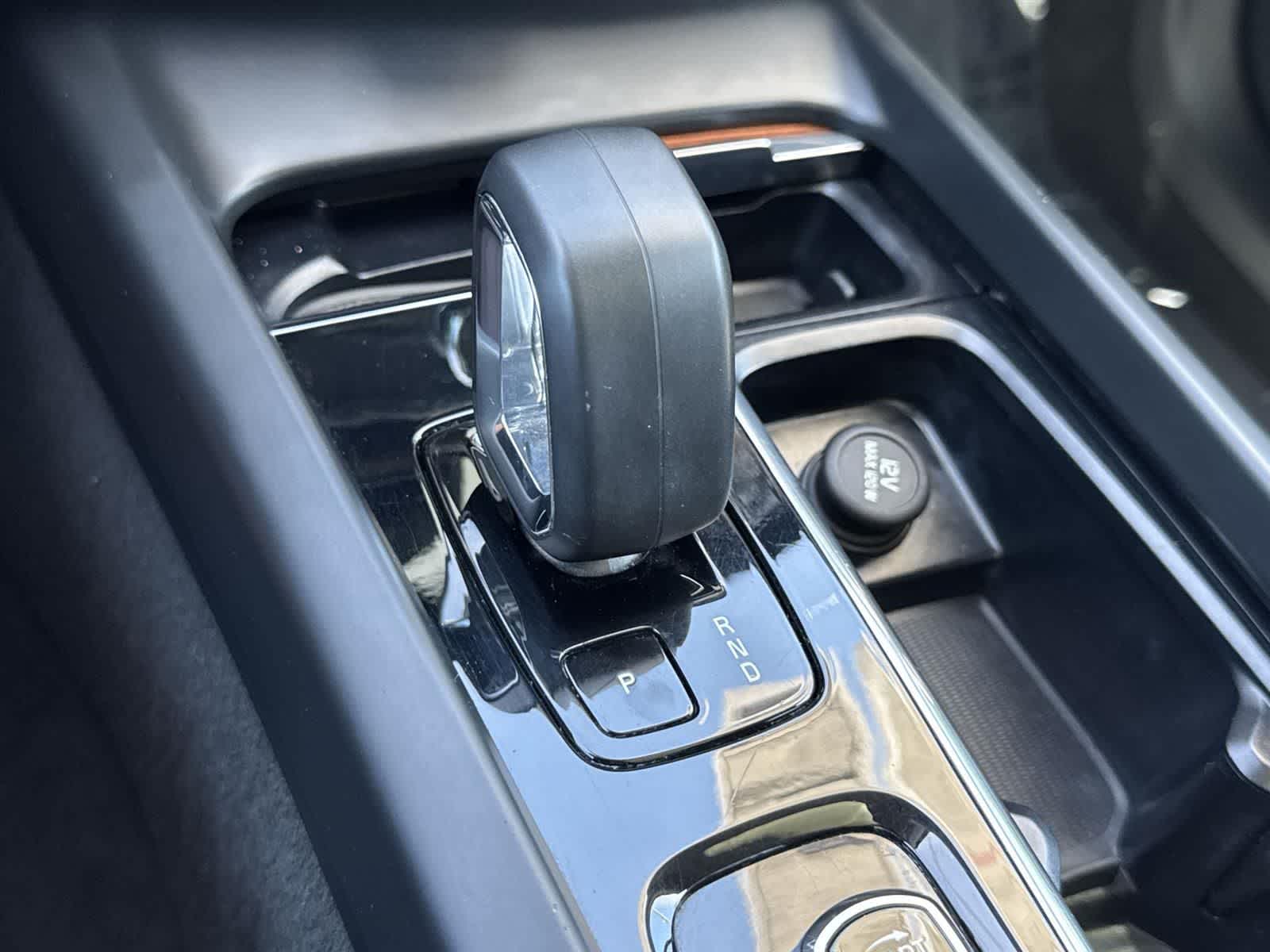 Thumbnail: 2023 Volvo XC60 - 15