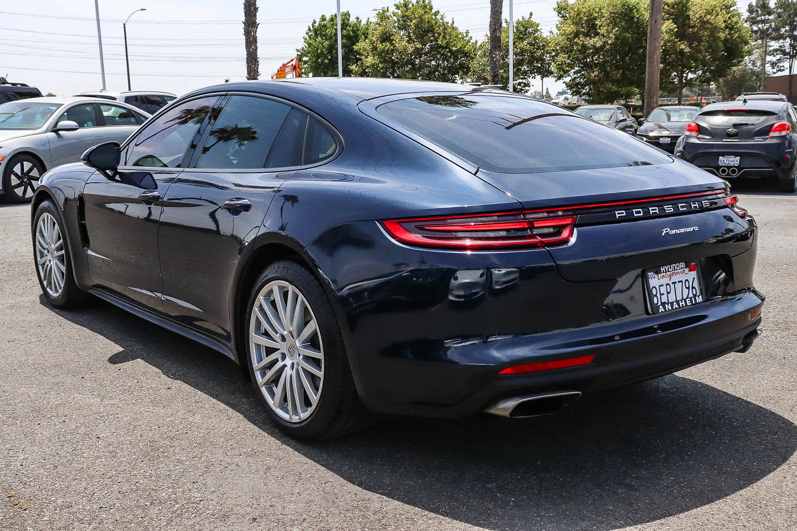 Thumbnail: 2017 Porsche Panamera - 9