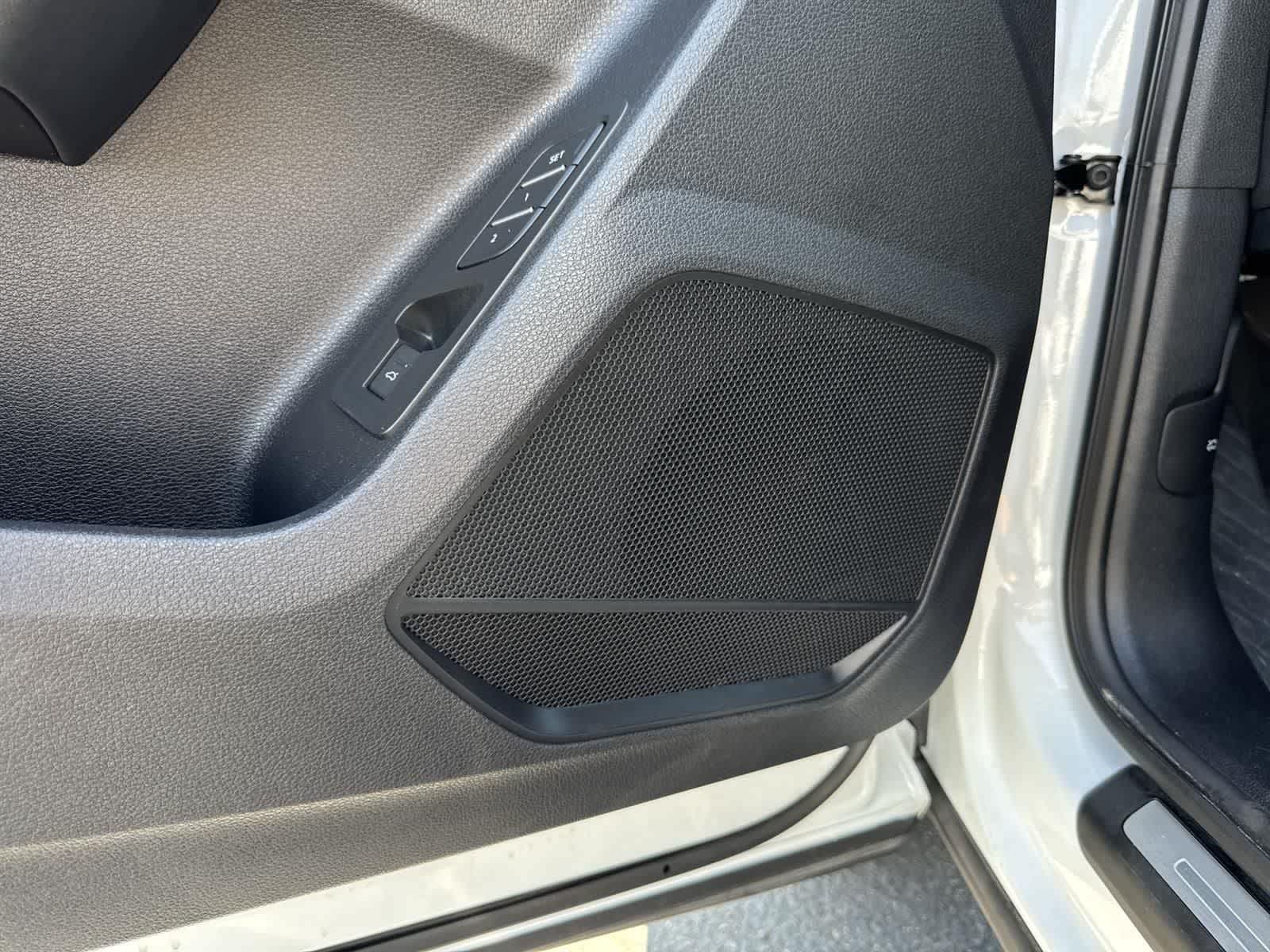 Thumbnail: 2024 Audi Q3 - 22