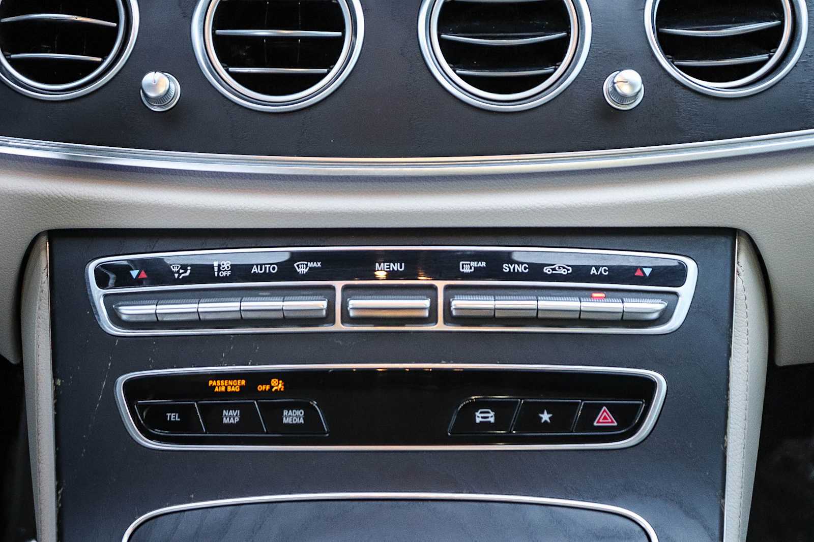 Thumbnail: 2021 Mercedes-Benz E-Class - 13