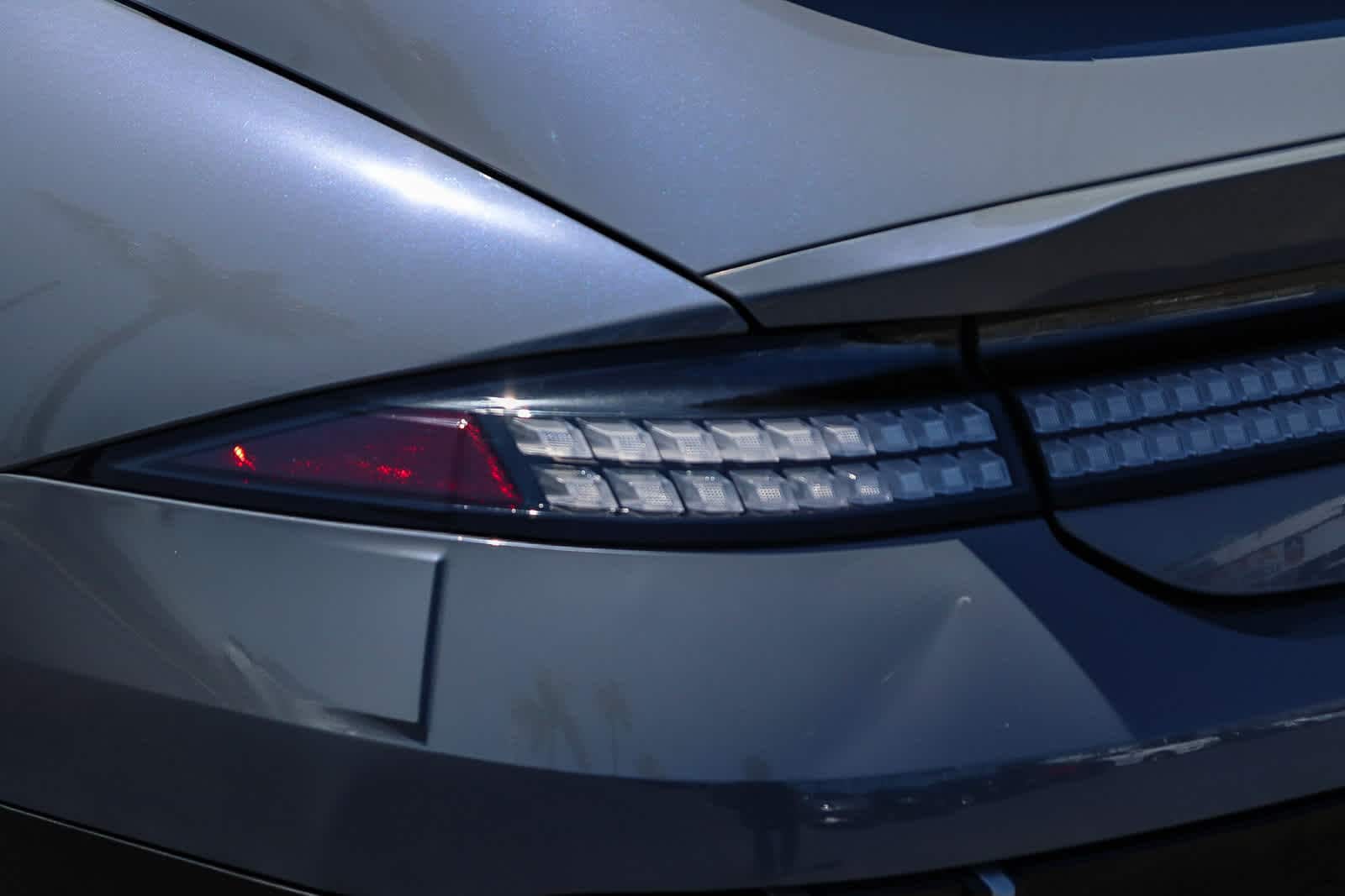Thumbnail: 2023 Hyundai Ioniq 6 - 9