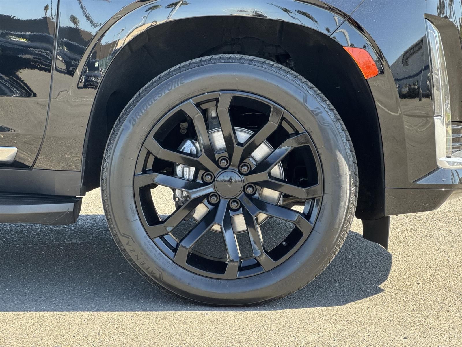 Thumbnail: 2023 Cadillac Escalade - 41
