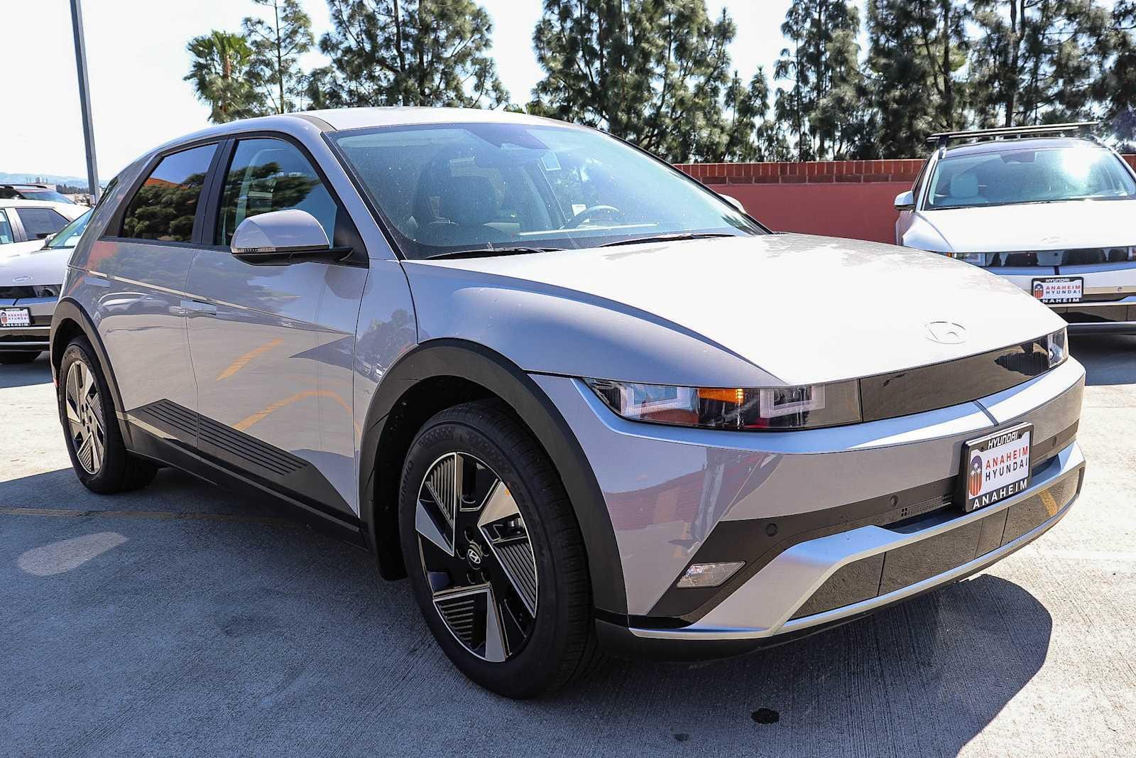 Thumbnail: 2026 Hyundai Ioniq 5 - 3