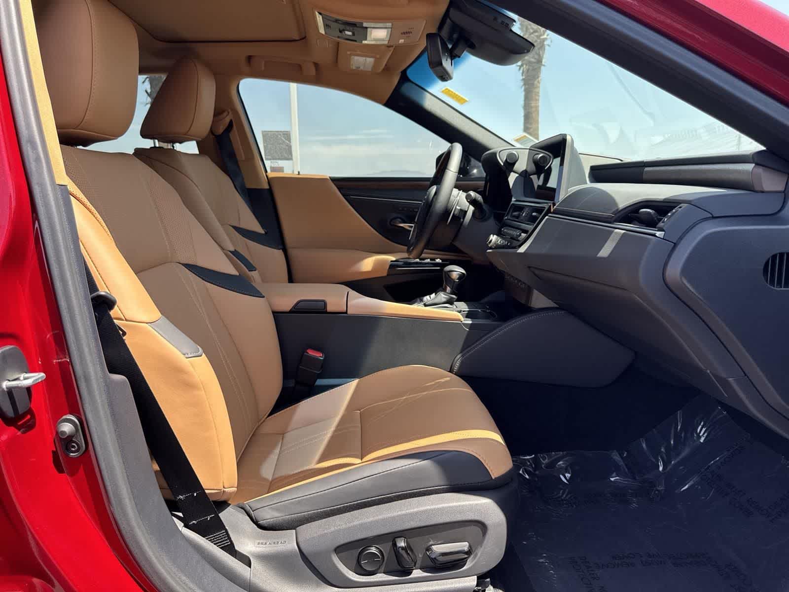 Thumbnail: 2025 Lexus ES - 38