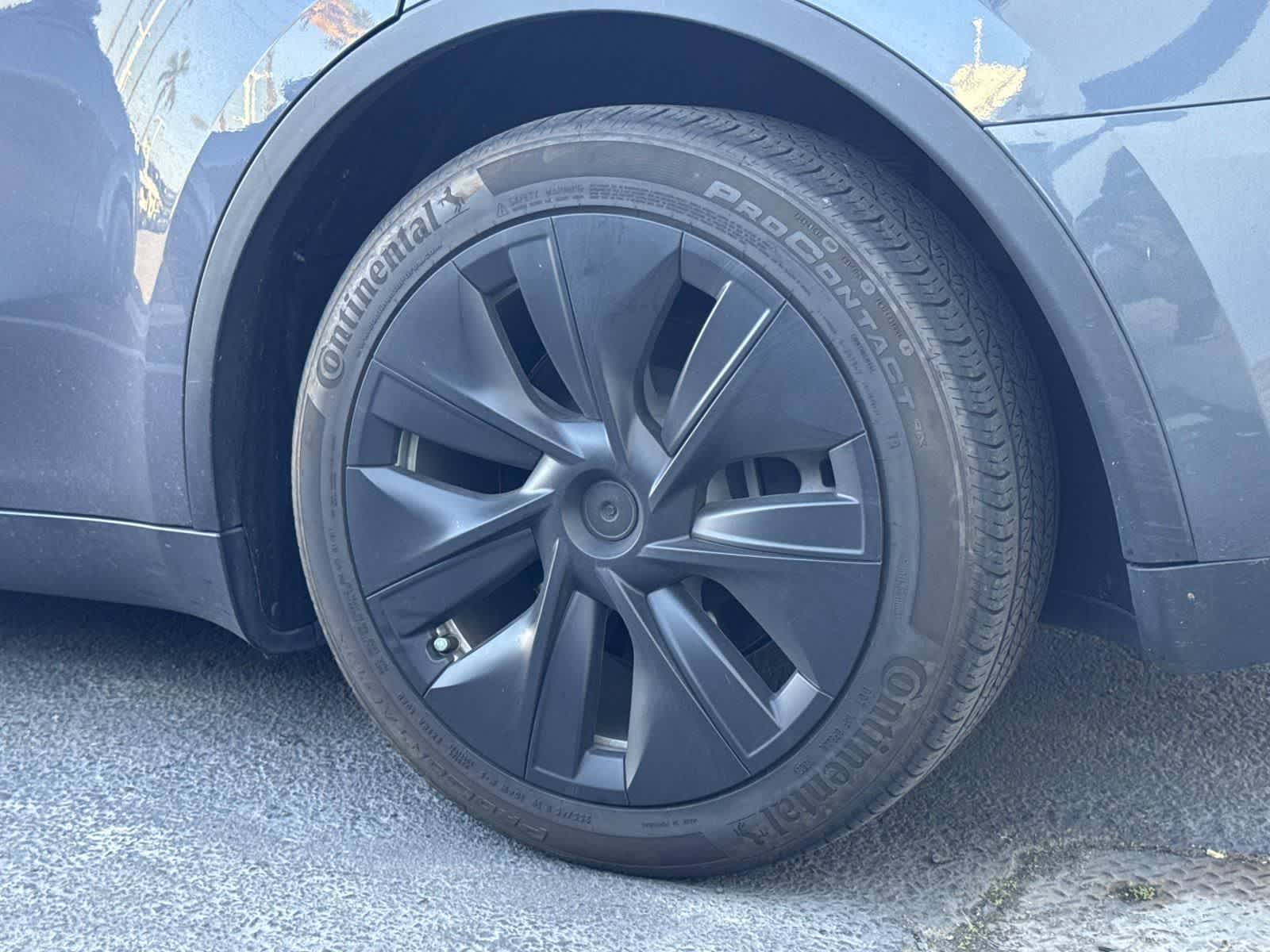 Thumbnail: 2023 Tesla Model Y - 5