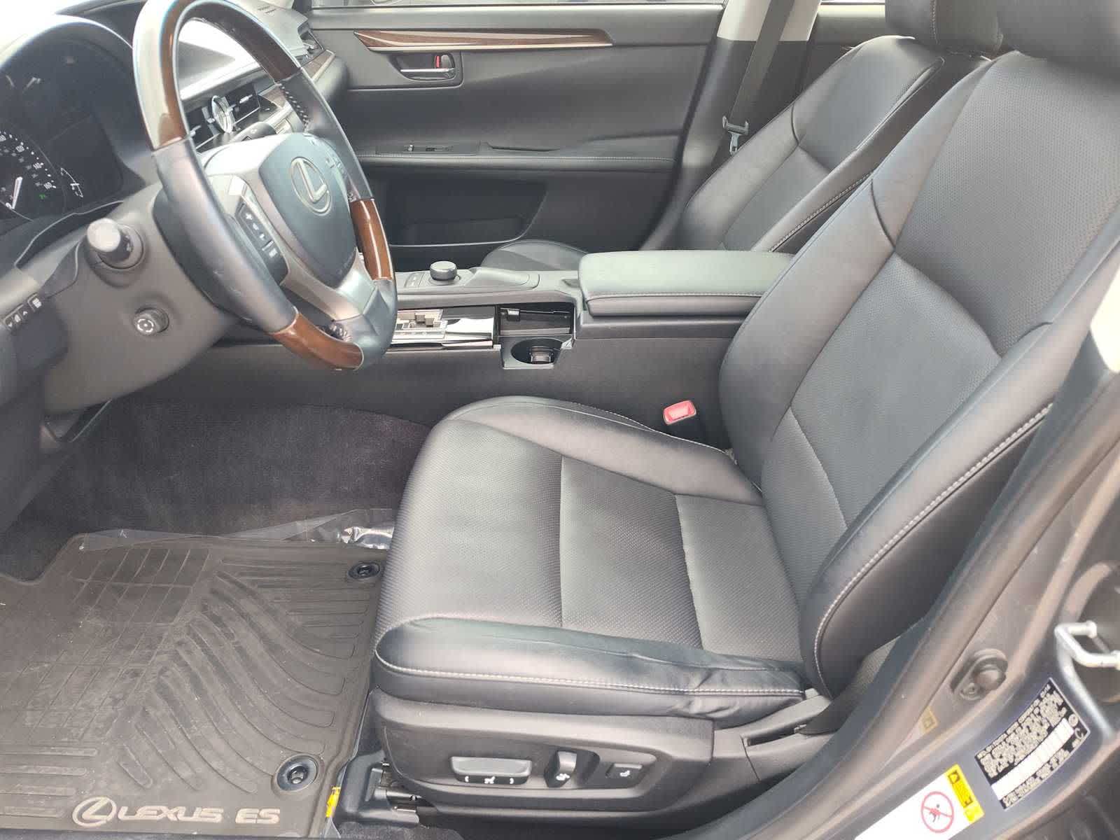 Thumbnail: 2014 Lexus ES - 13