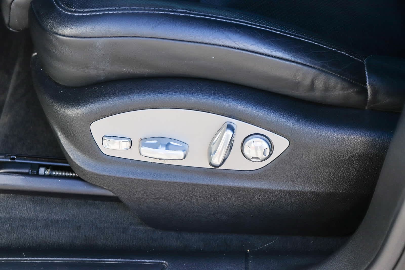 Thumbnail: 2017 Porsche Macan - 21