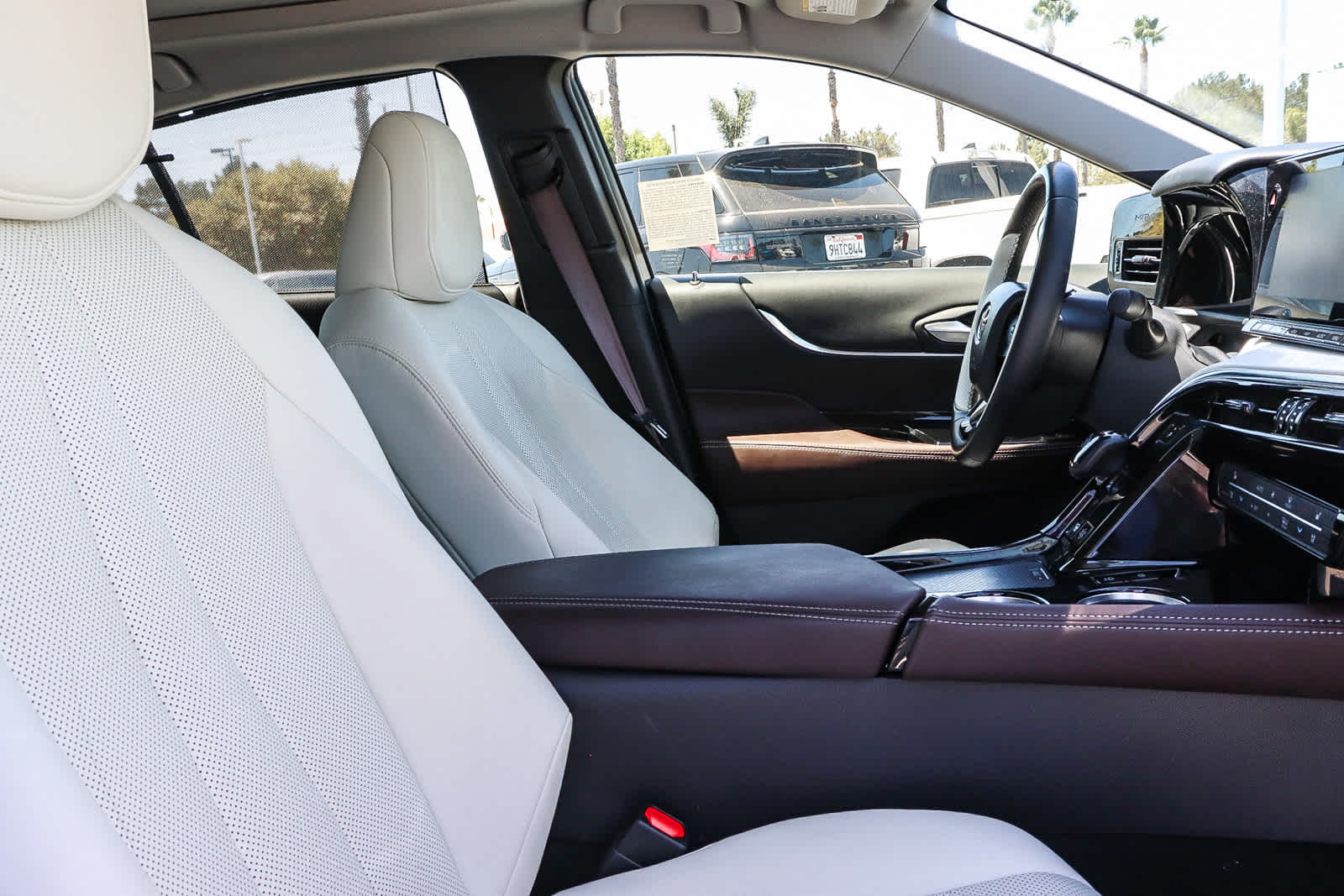 Thumbnail: 2021 Toyota Mirai - 26