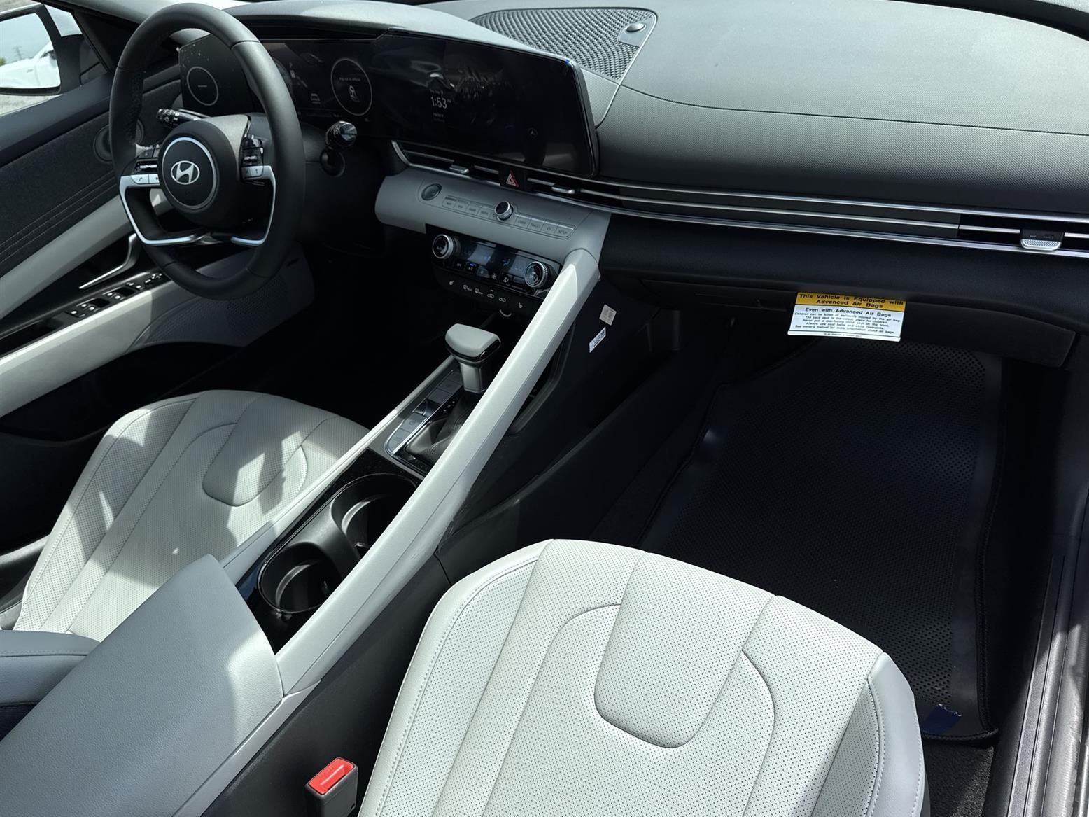 Thumbnail: 2025 Hyundai Elantra - 40