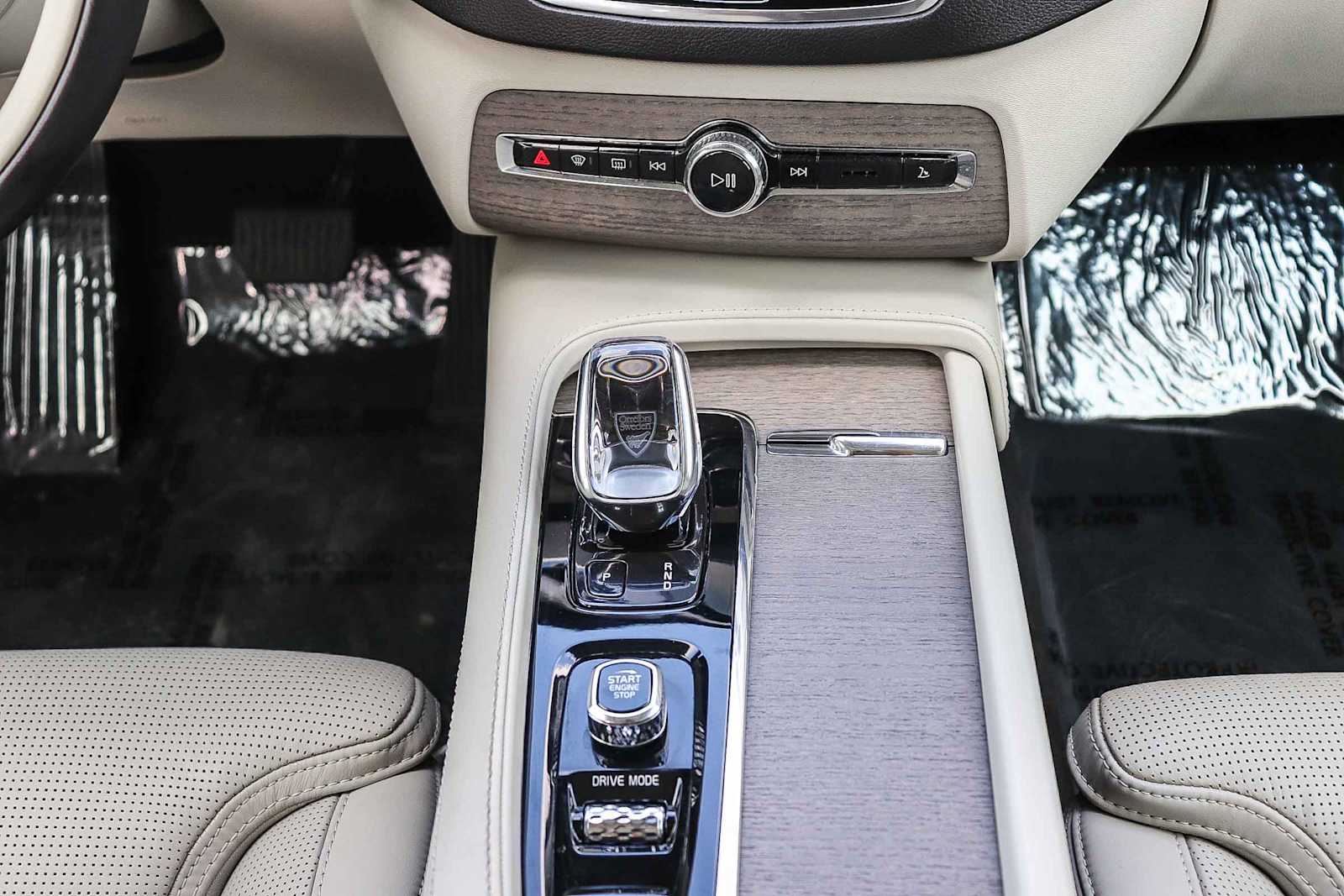 Thumbnail: 2020 Volvo XC90 - 16