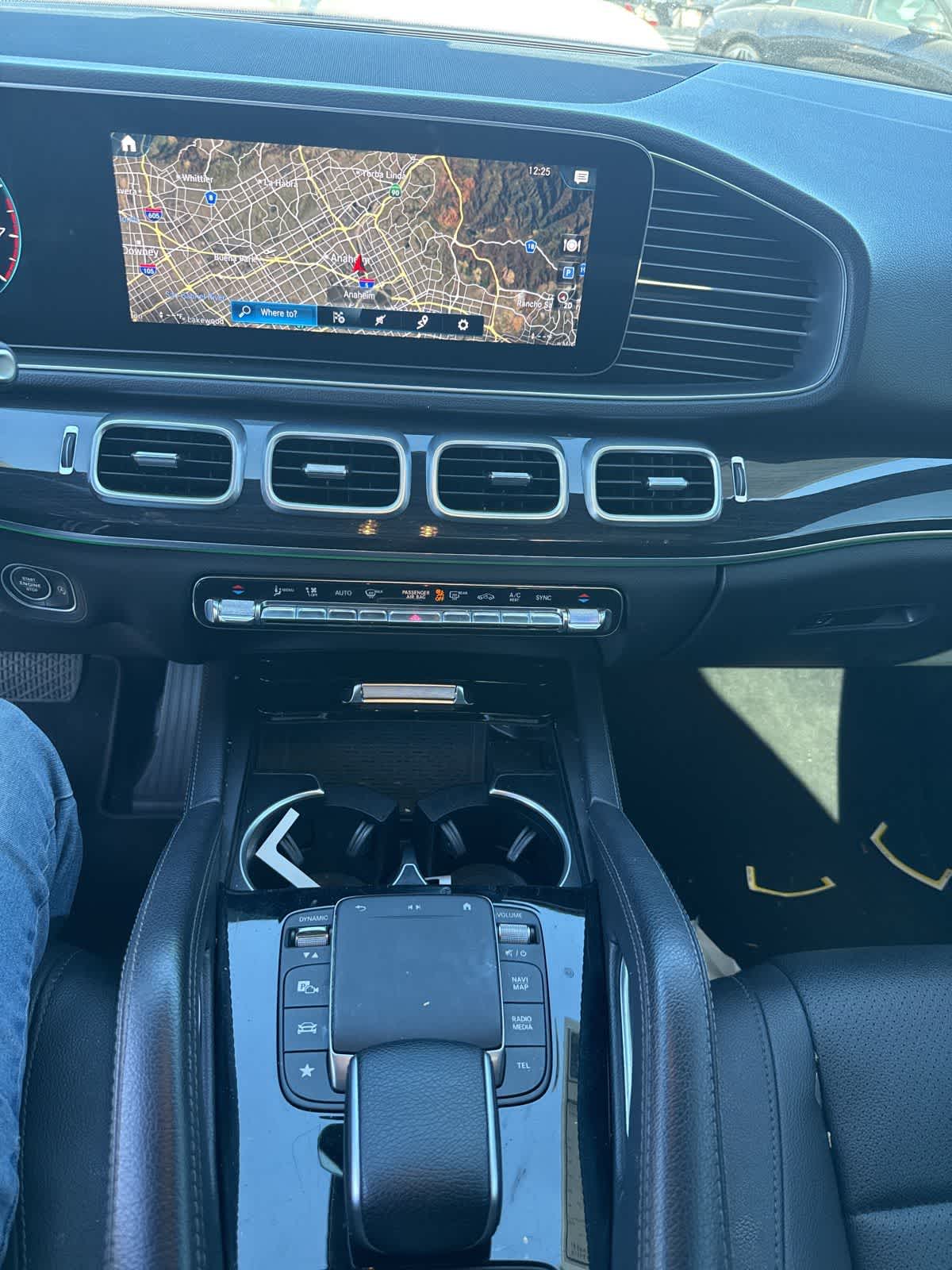 Thumbnail: 2023 Mercedes-Benz GLE - 10