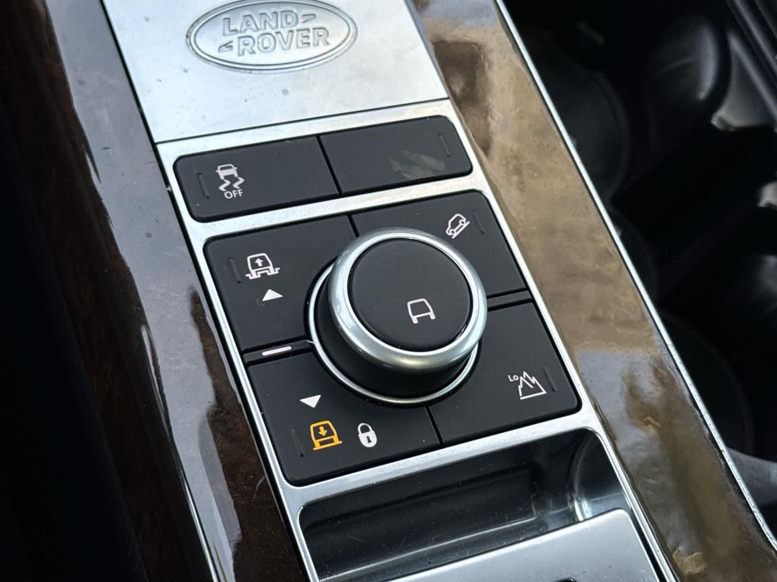 Thumbnail: 2022 Land Rover Range Rover - 19