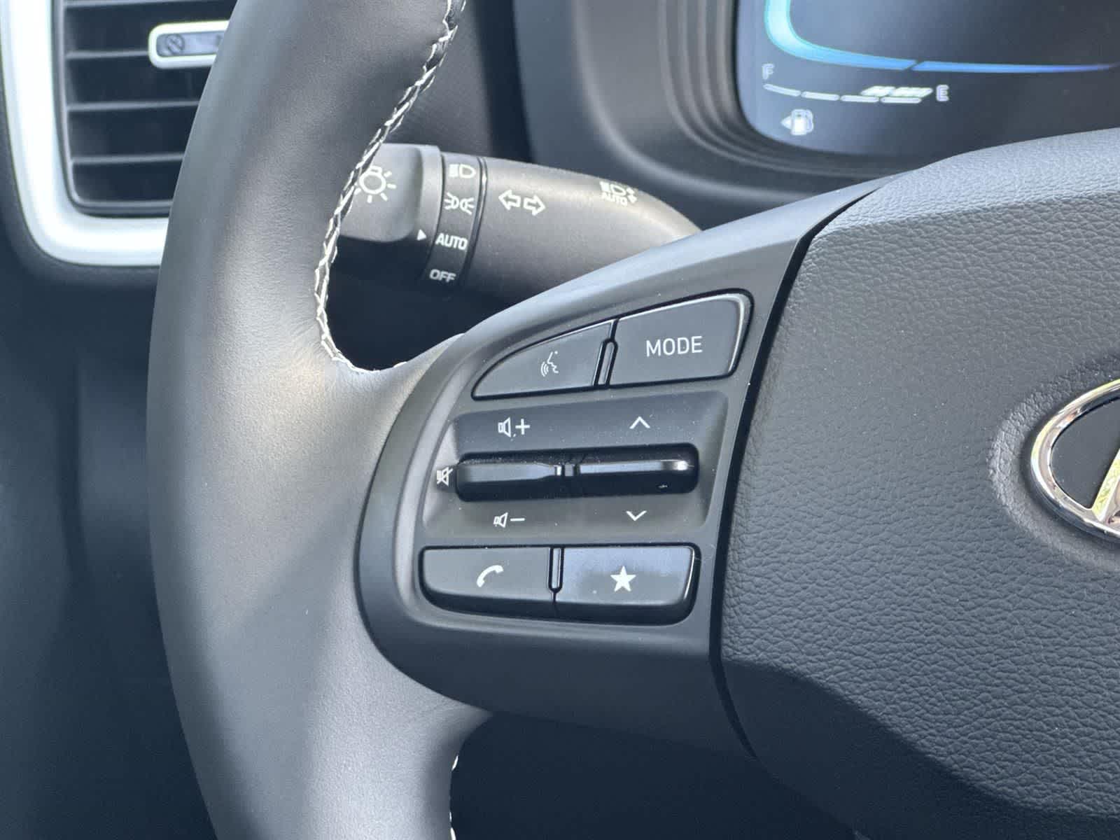 Thumbnail: 2025 Hyundai Venue - 10