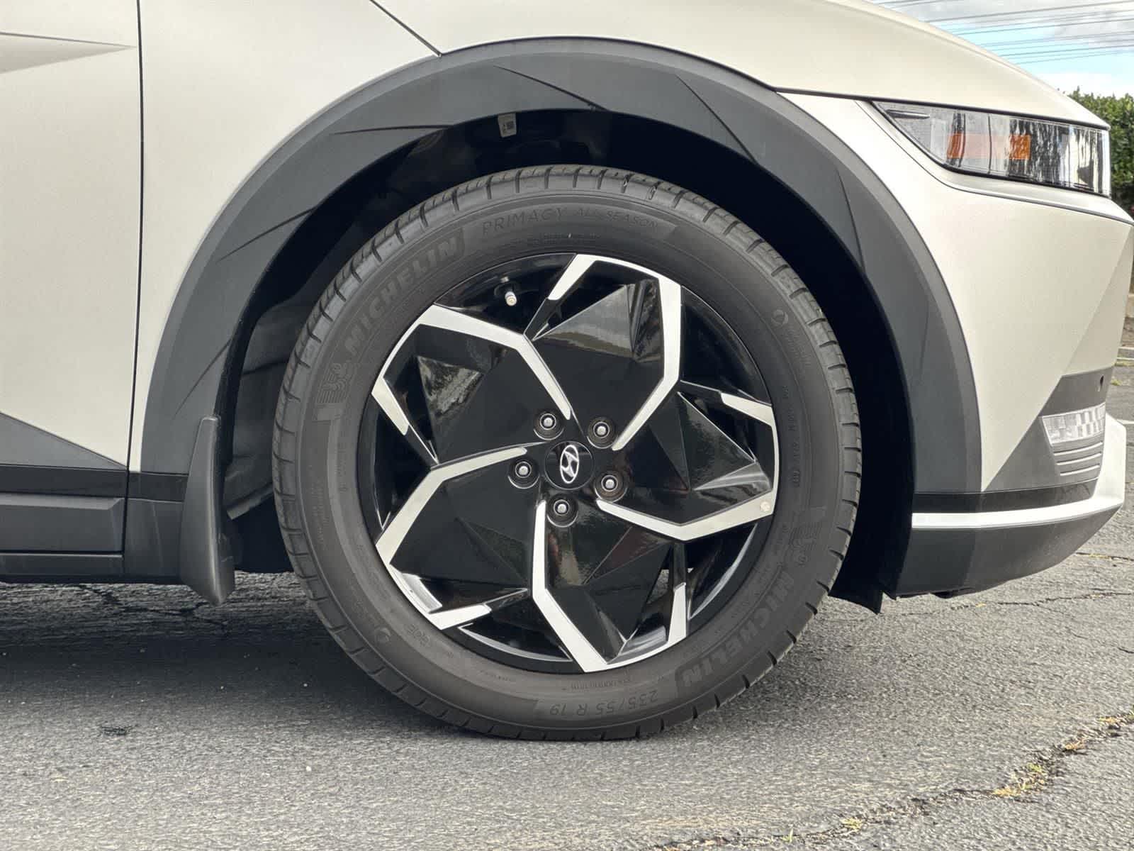 Thumbnail: 2023 Hyundai Ioniq 5 - 41