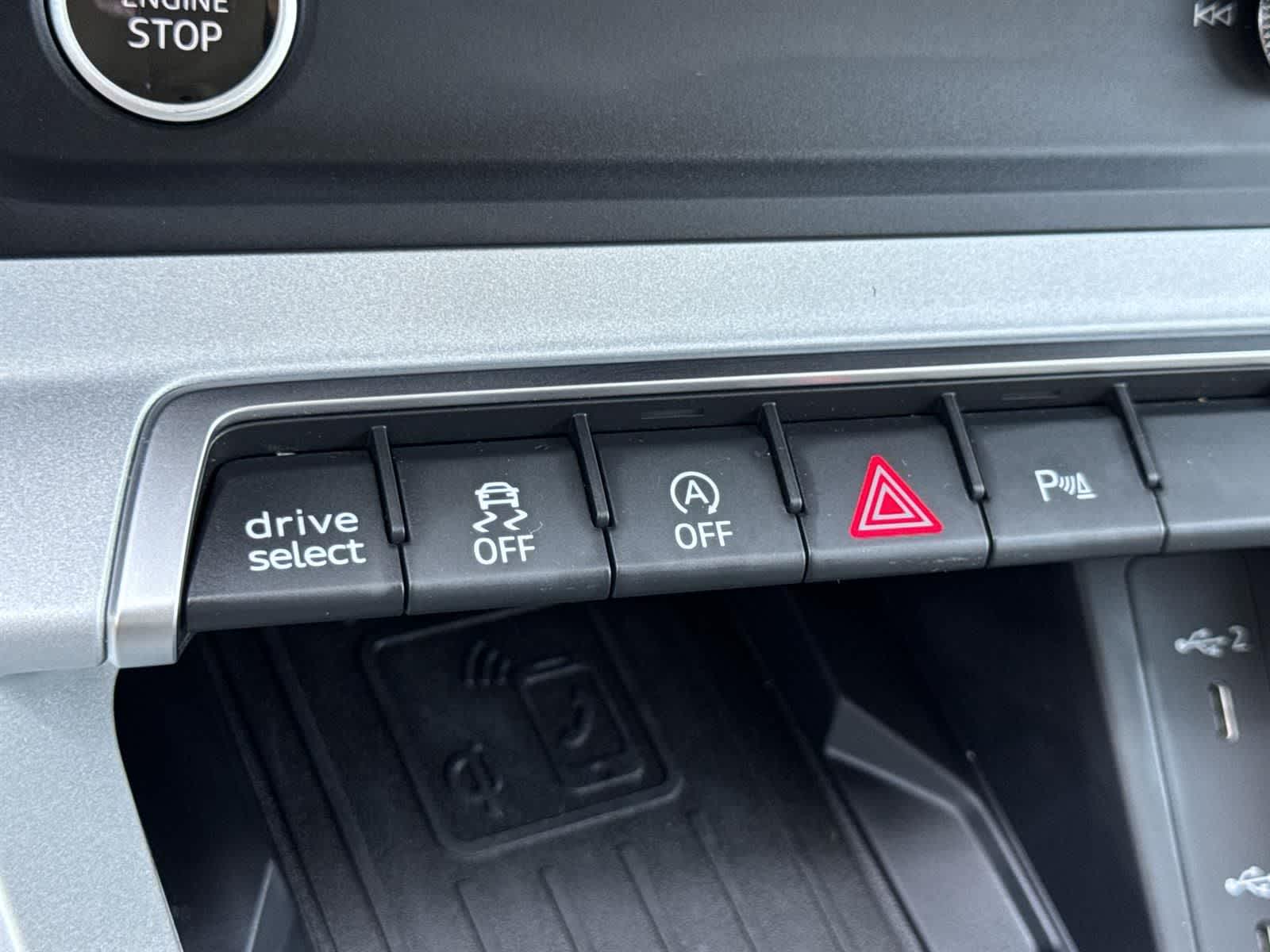 Thumbnail: 2024 Audi Q3 - 18