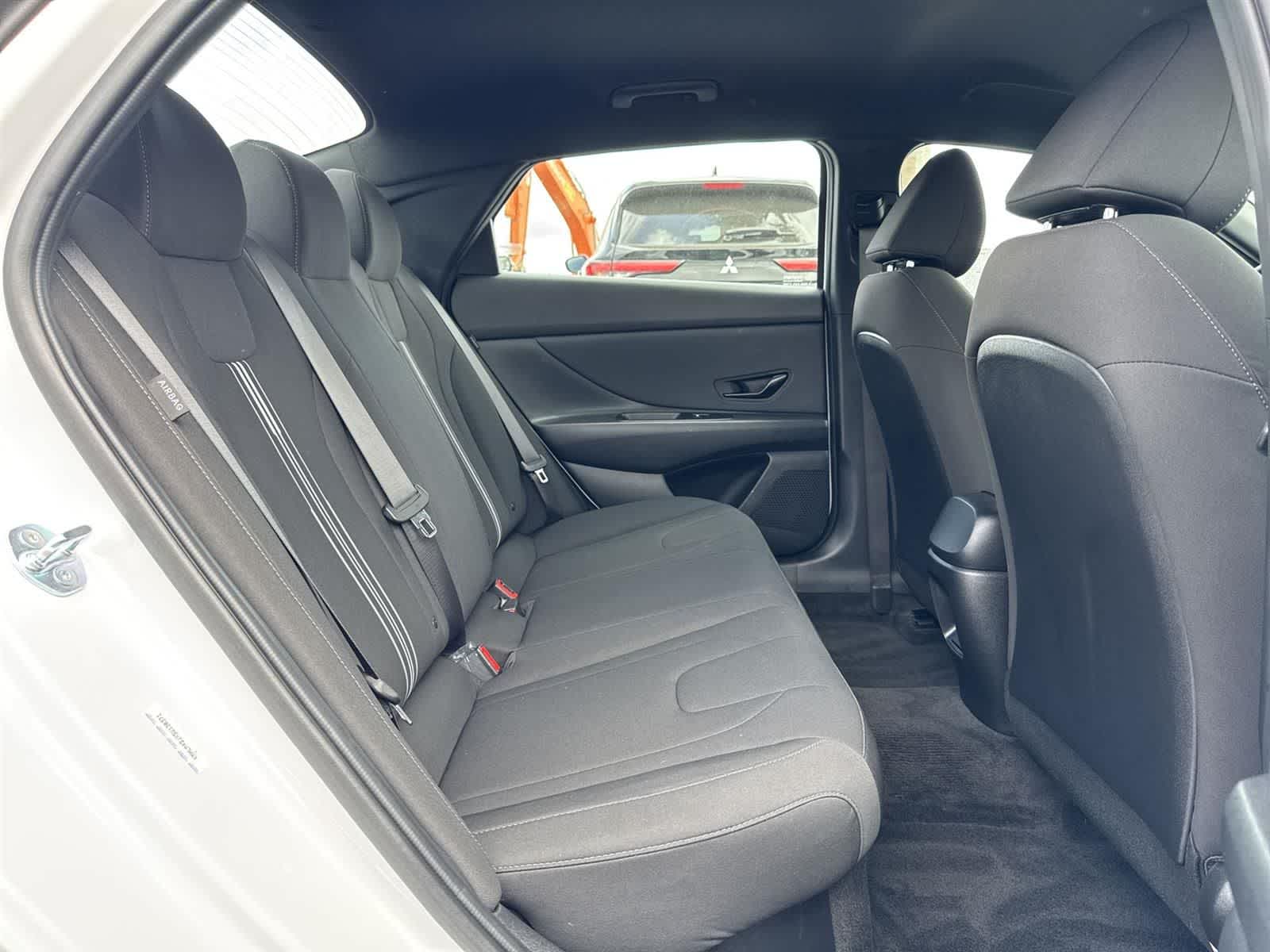 Thumbnail: 2025 Hyundai Elantra - 35