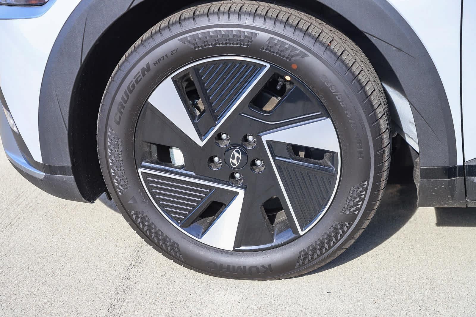 Thumbnail: 2026 Hyundai Ioniq 5 - 11