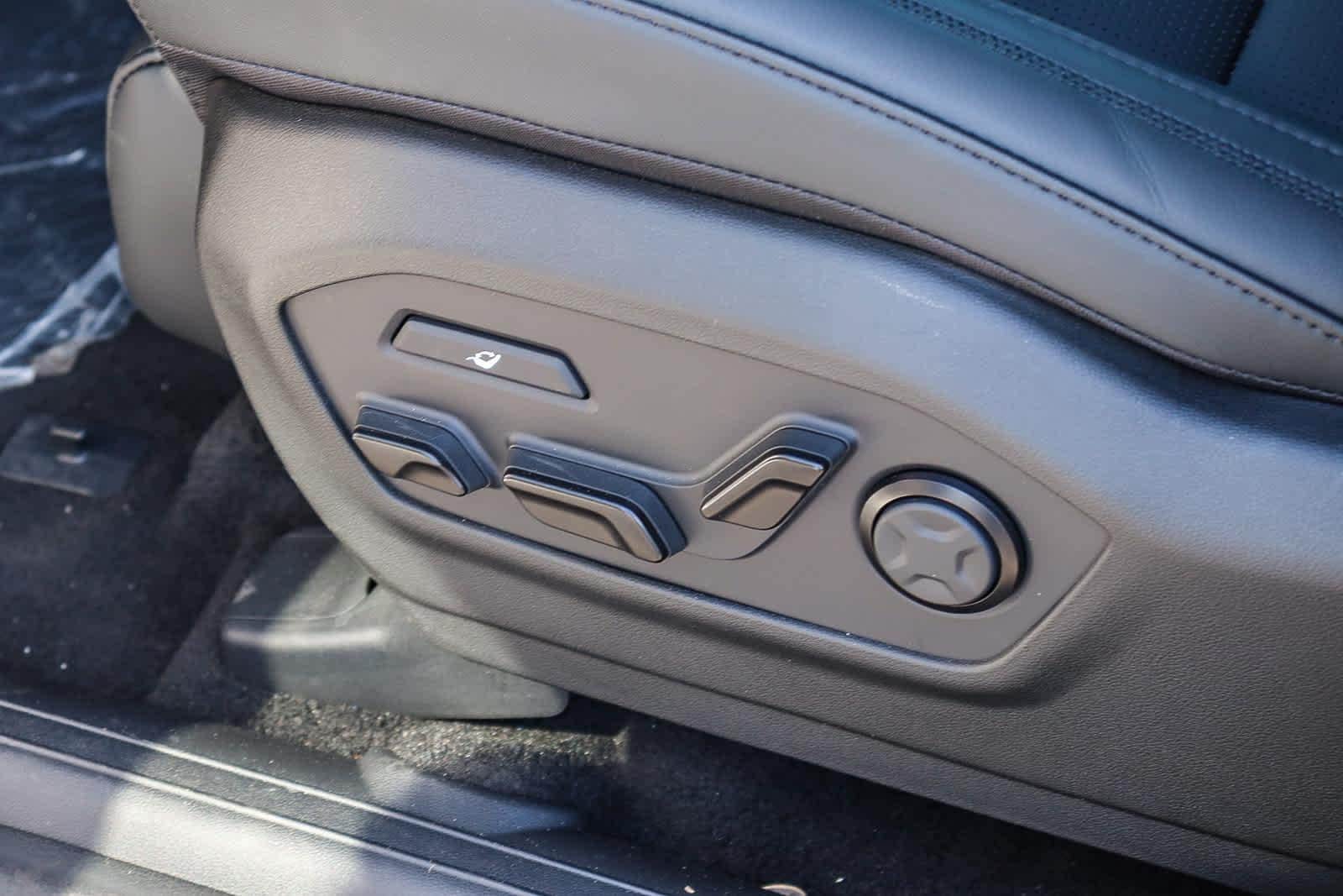 Thumbnail: 2026 Hyundai Santa Fe - 24