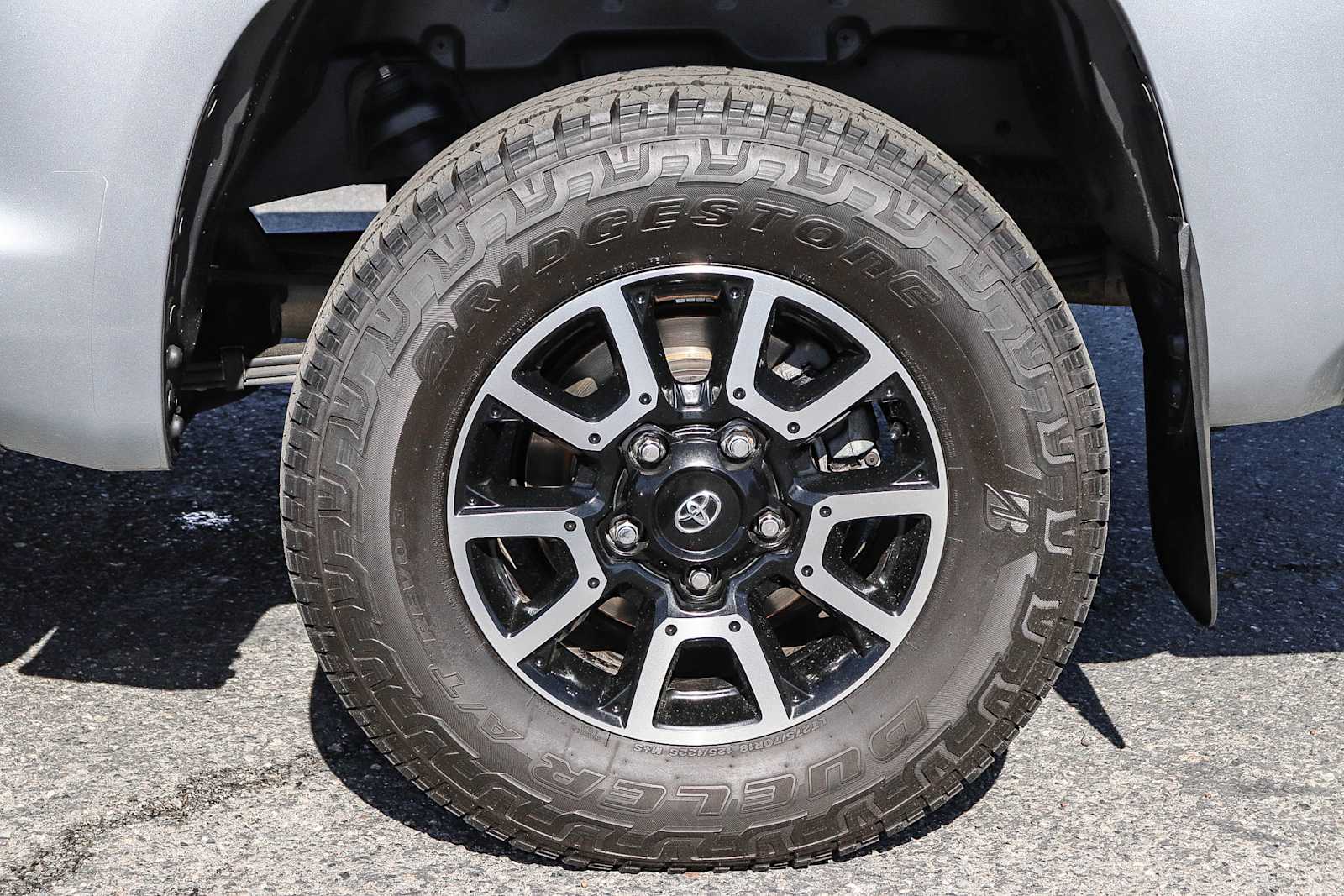 Thumbnail: 2016 Toyota Tundra - 10