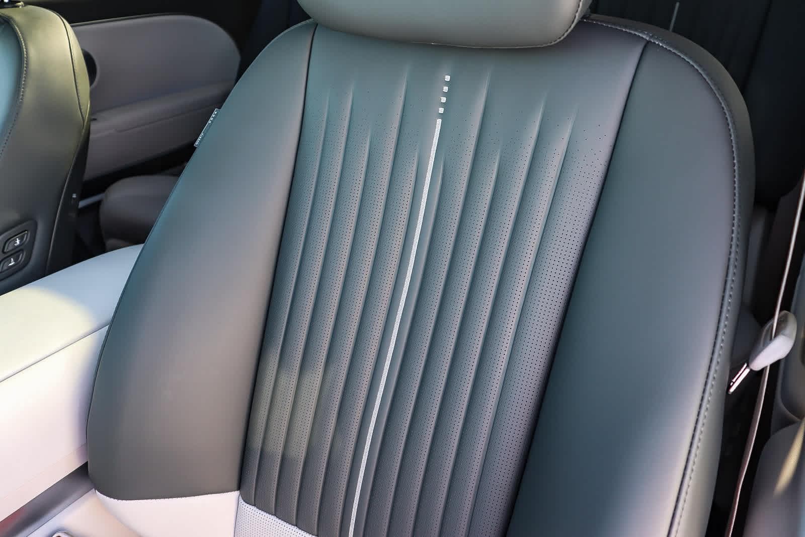 Thumbnail: 2026 Hyundai Ioniq - 30