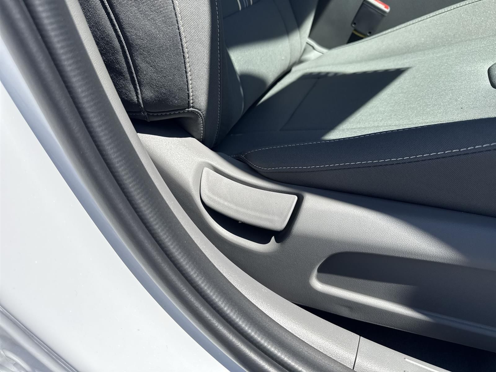 Thumbnail: 2025 Hyundai Elantra - 35