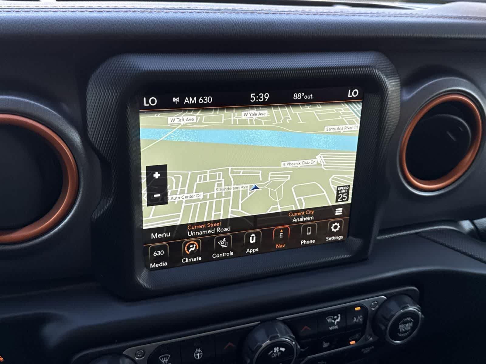 Thumbnail: 2023 Jeep Gladiator - 12