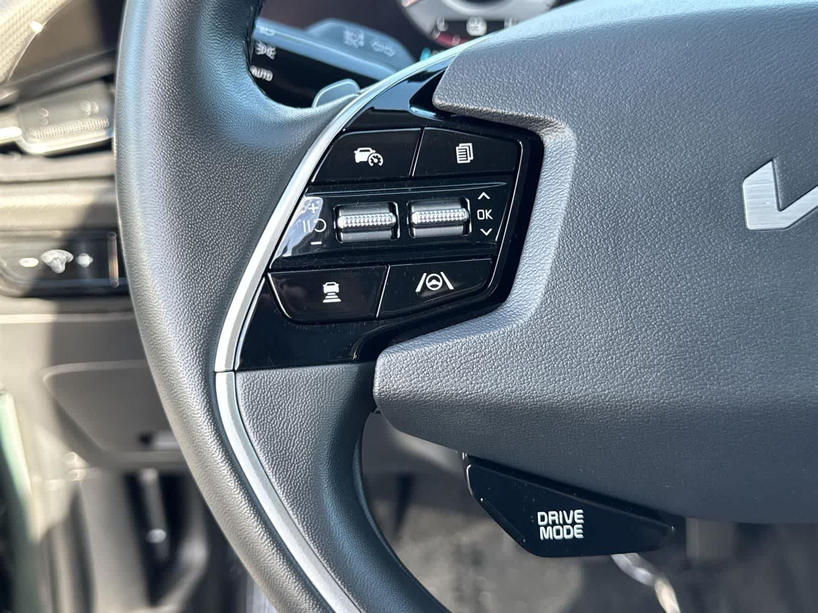 Thumbnail: 2024 Kia Niro - 10
