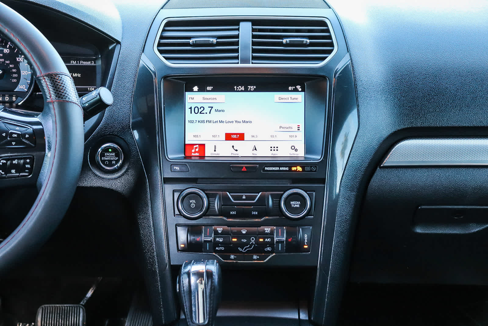 Thumbnail: 2018 Ford Explorer - 14