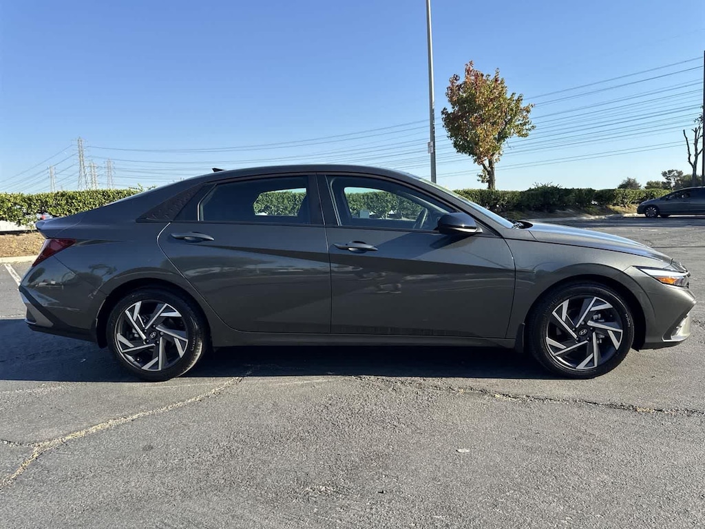 Certified 2025 Hyundai Elantra SEL Sport Sedan