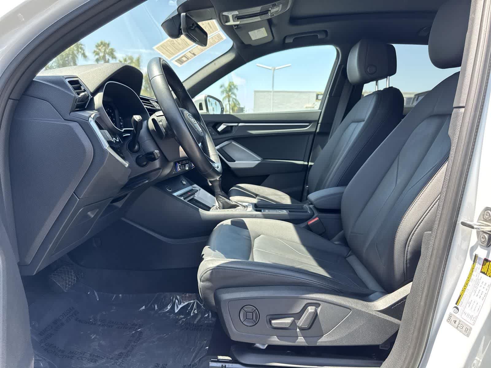 Thumbnail: 2024 Audi Q3 - 22