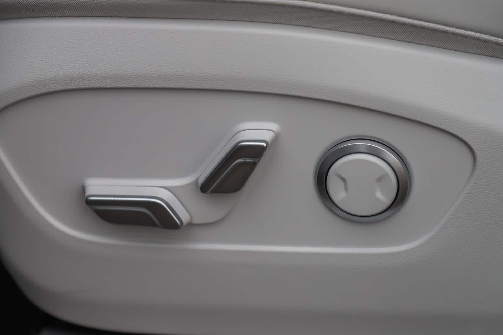 Thumbnail: 2026 Hyundai Ioniq - 25