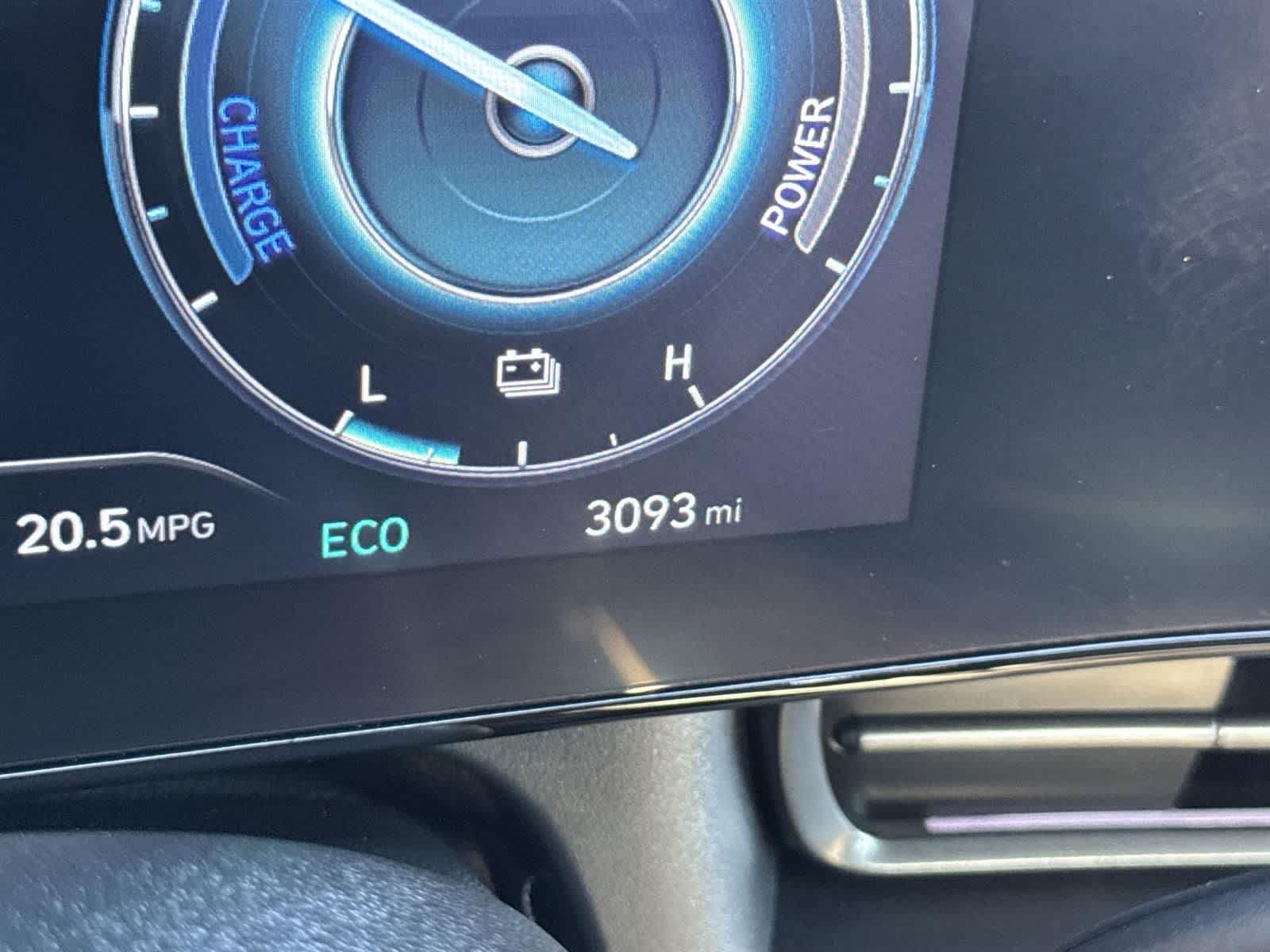 Thumbnail: 2025 Hyundai Elantra - 17