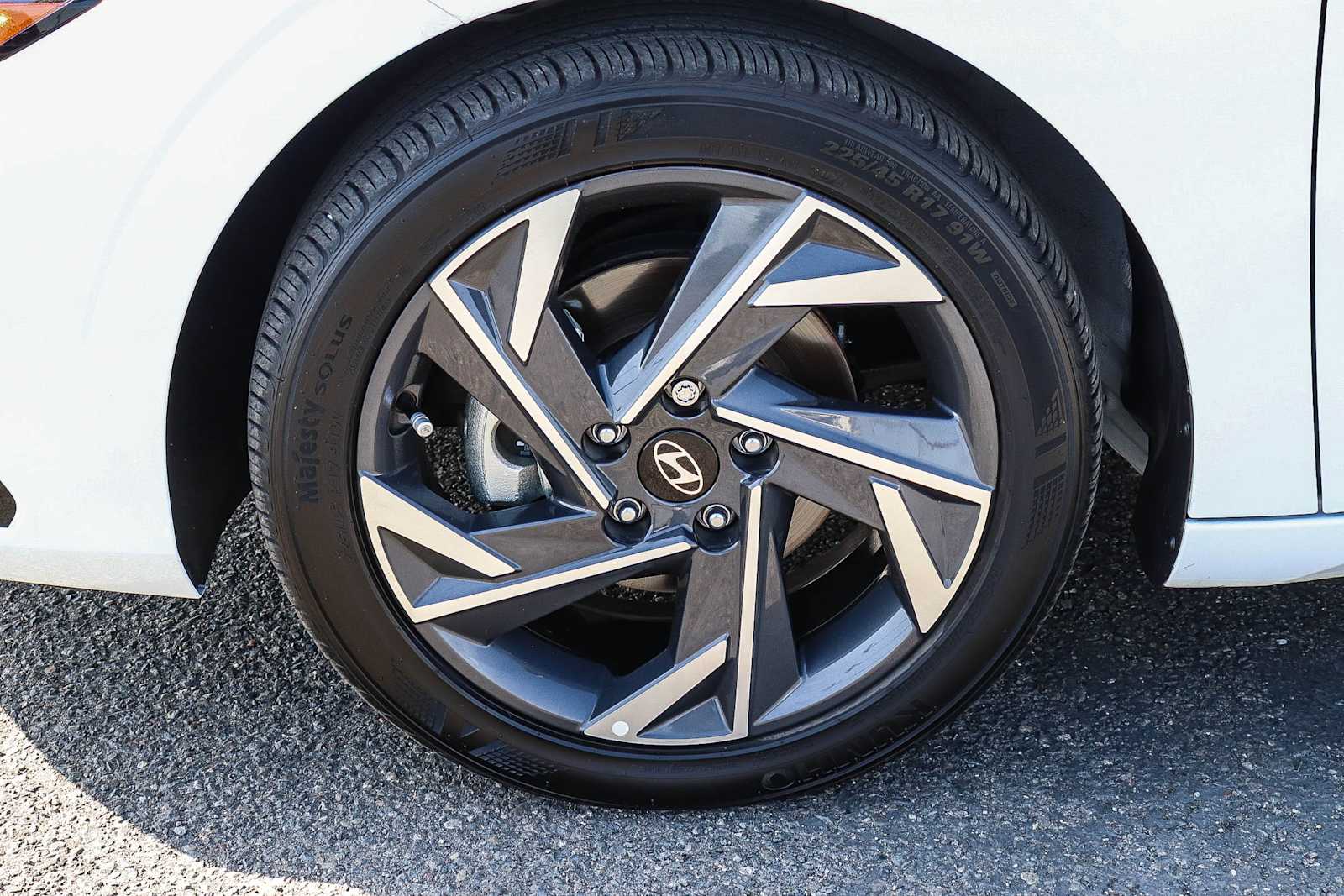 Thumbnail: 2025 Hyundai Elantra - 12