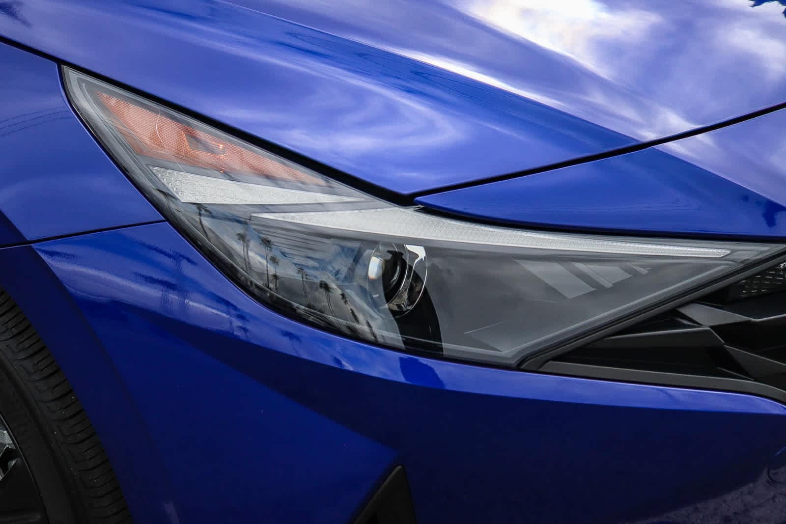 Thumbnail: 2023 Hyundai Elantra - 4