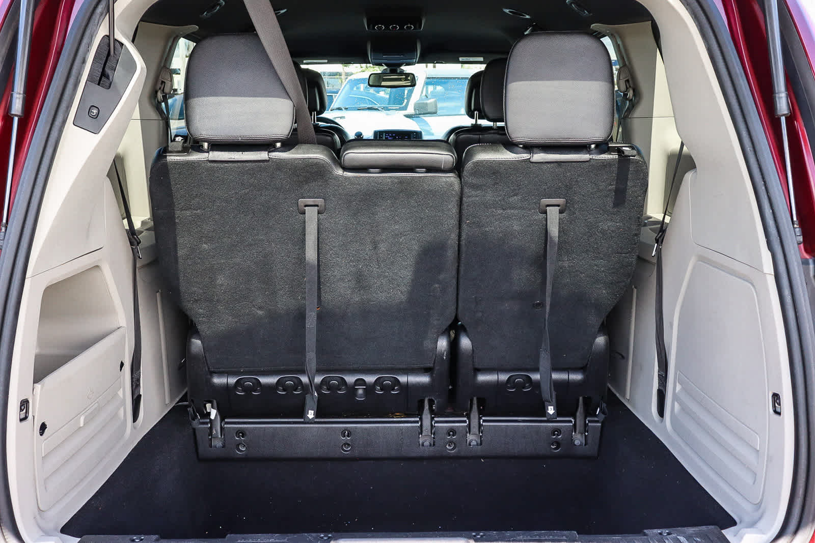 Thumbnail: 2019 Dodge Grand Caravan - 23