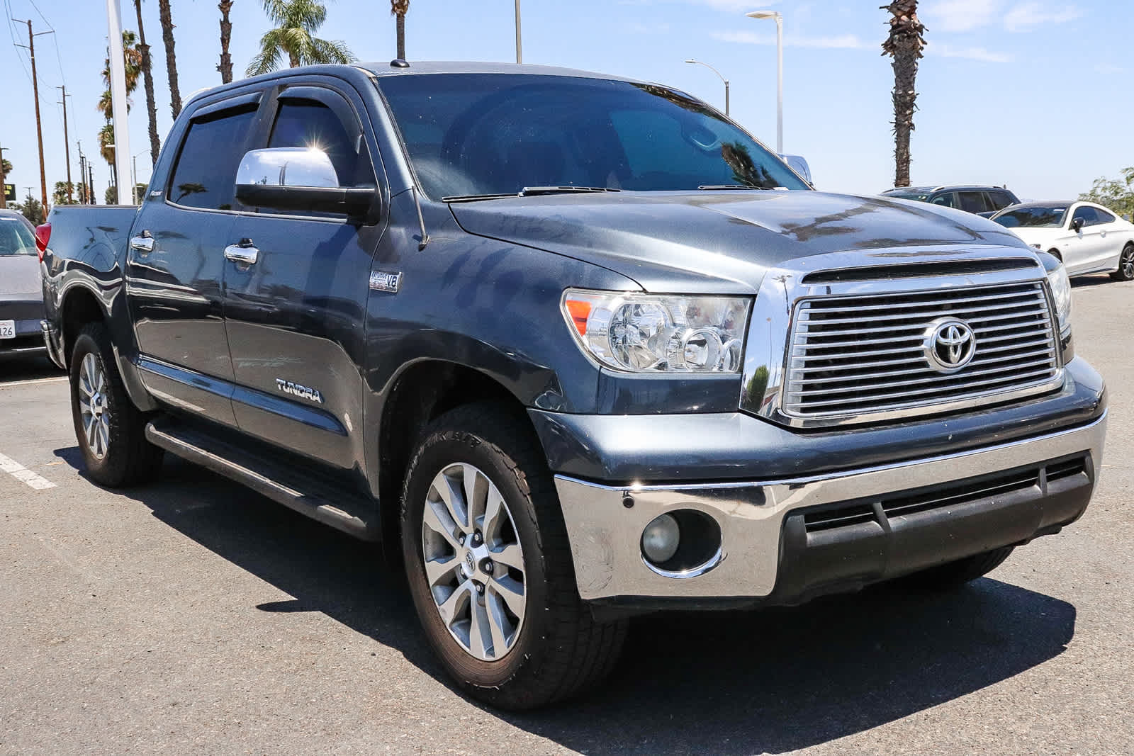 Thumbnail: 2010 Toyota Tundra - 18