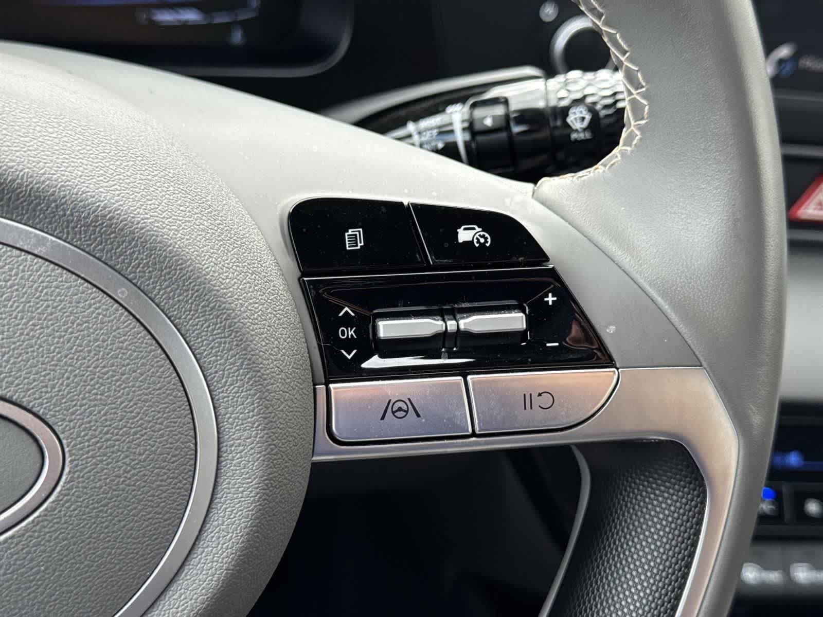 Thumbnail: 2025 Hyundai Elantra - 11