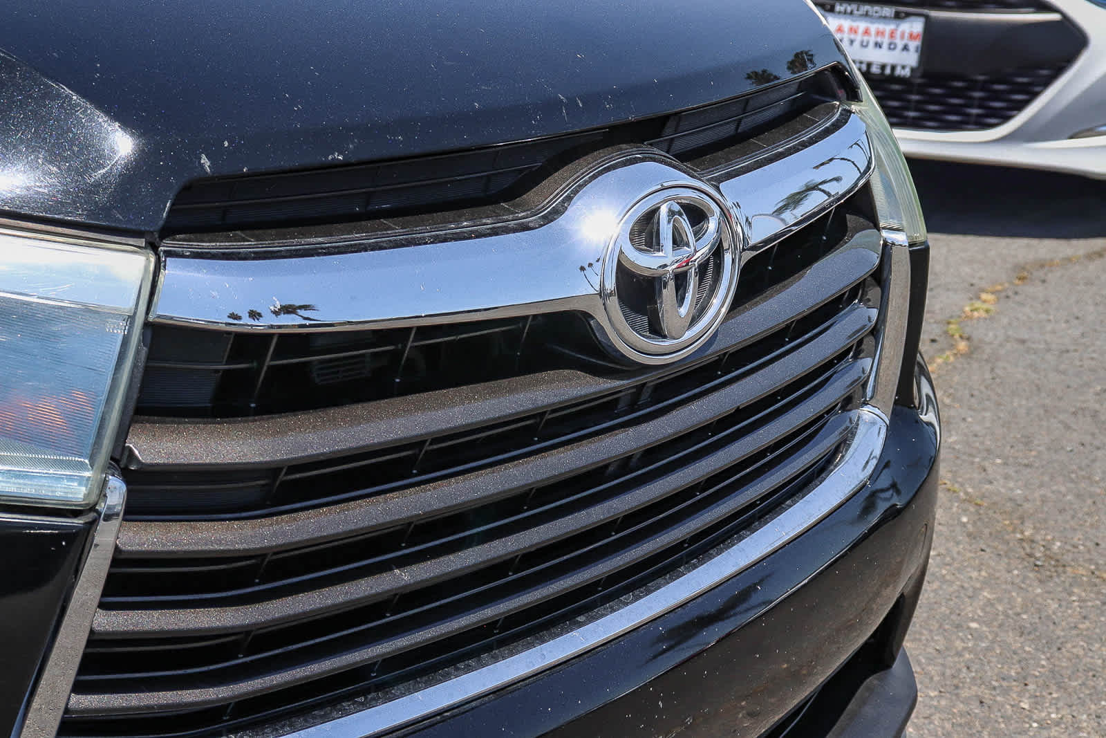 Thumbnail: 2016 Toyota Highlander - 3