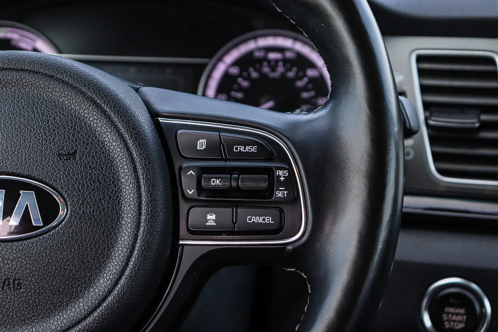 Thumbnail: 2017 Kia Niro - 19