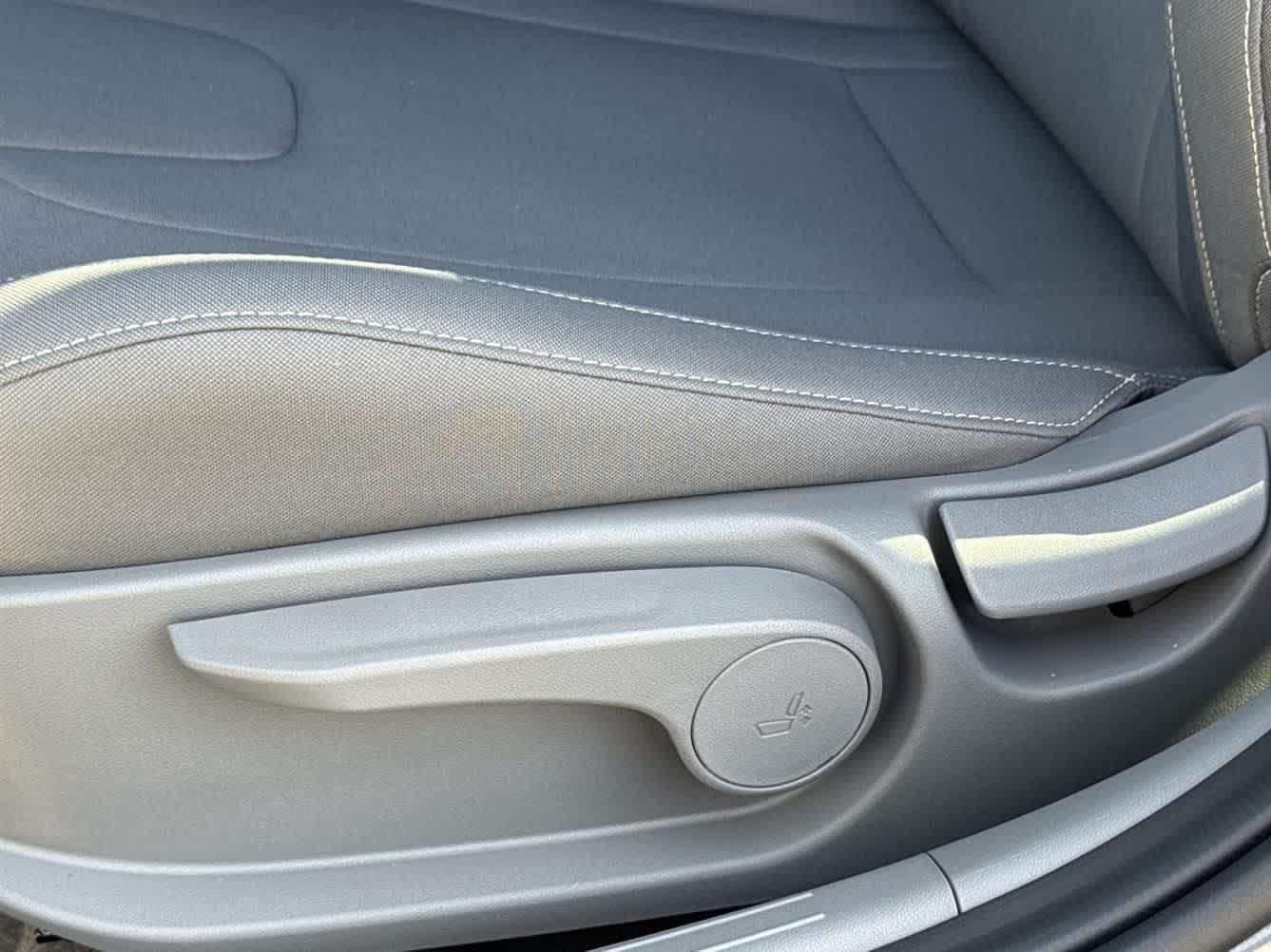 Thumbnail: 2025 Hyundai Elantra - 30