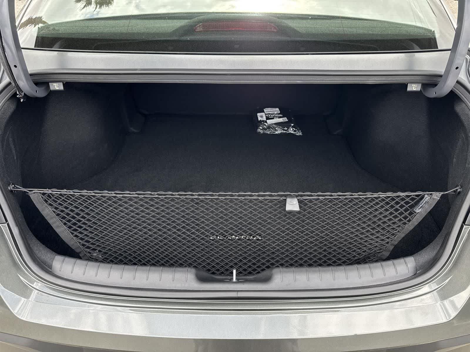 Thumbnail: 2025 Hyundai Elantra - 27