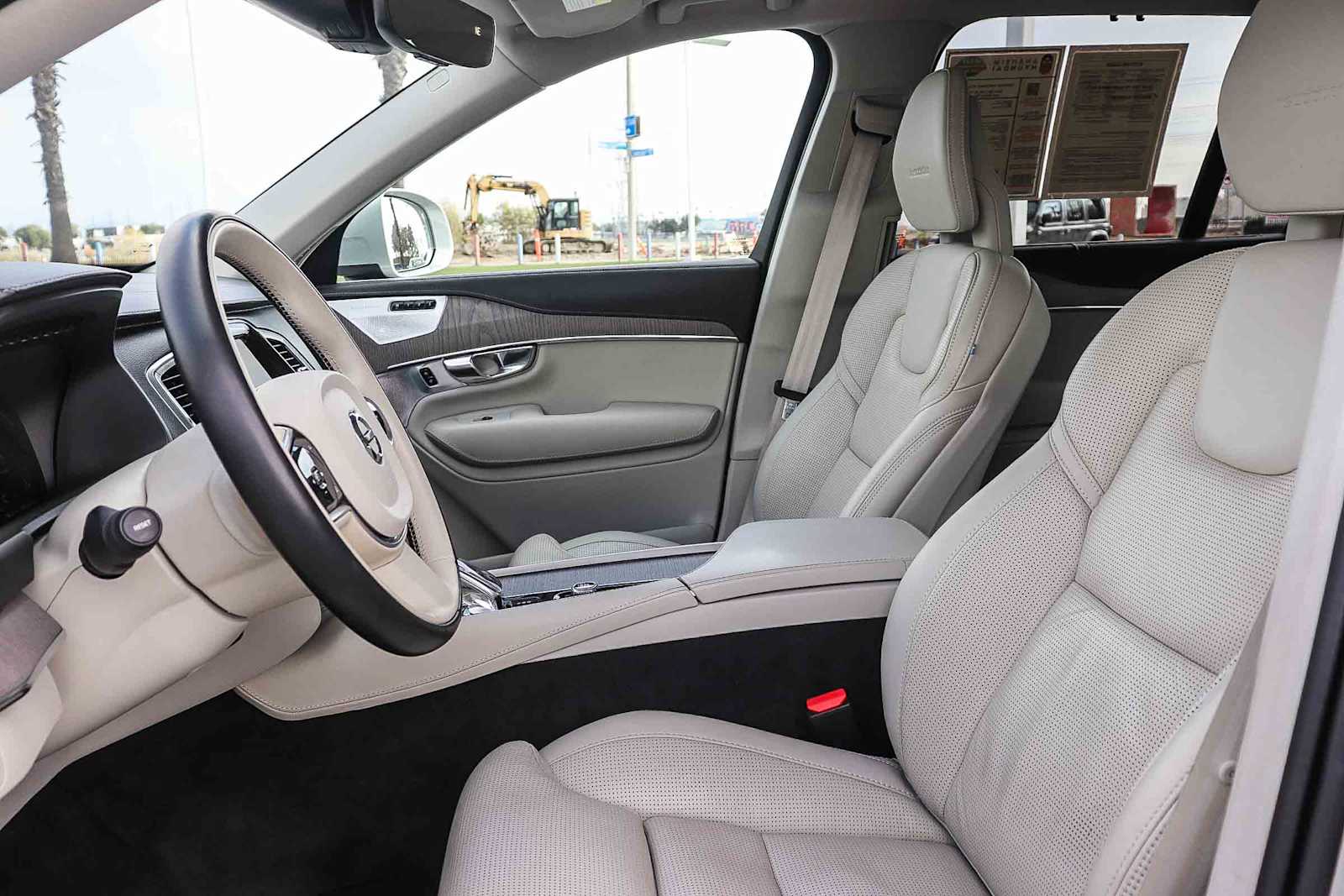 Thumbnail: 2020 Volvo XC90 - 22