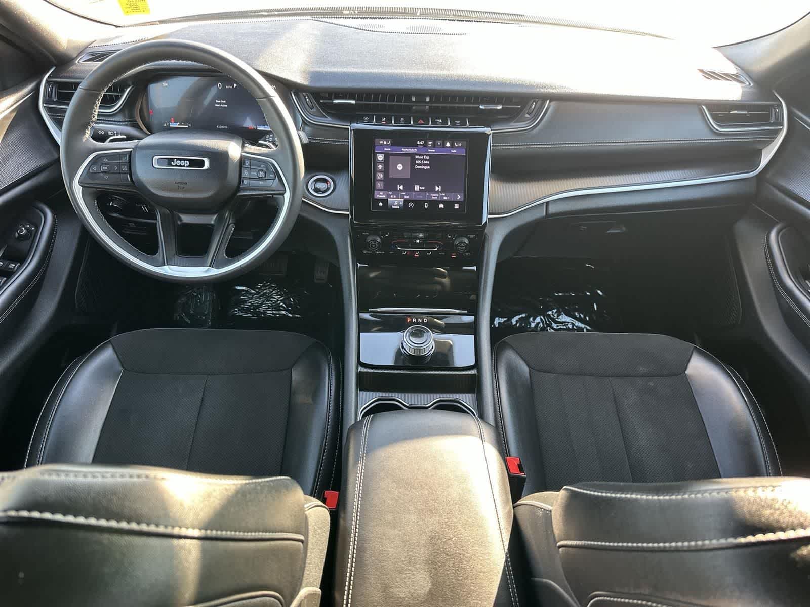 Thumbnail: 2024 Jeep Grand Cherokee L - 8