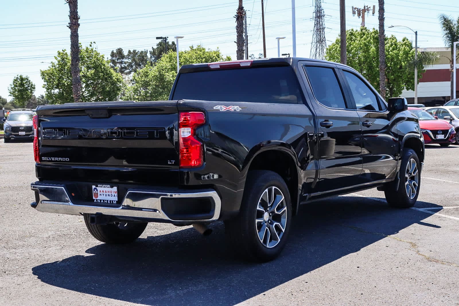 2022 Chevrolet Silverado 1500 LT photo 5