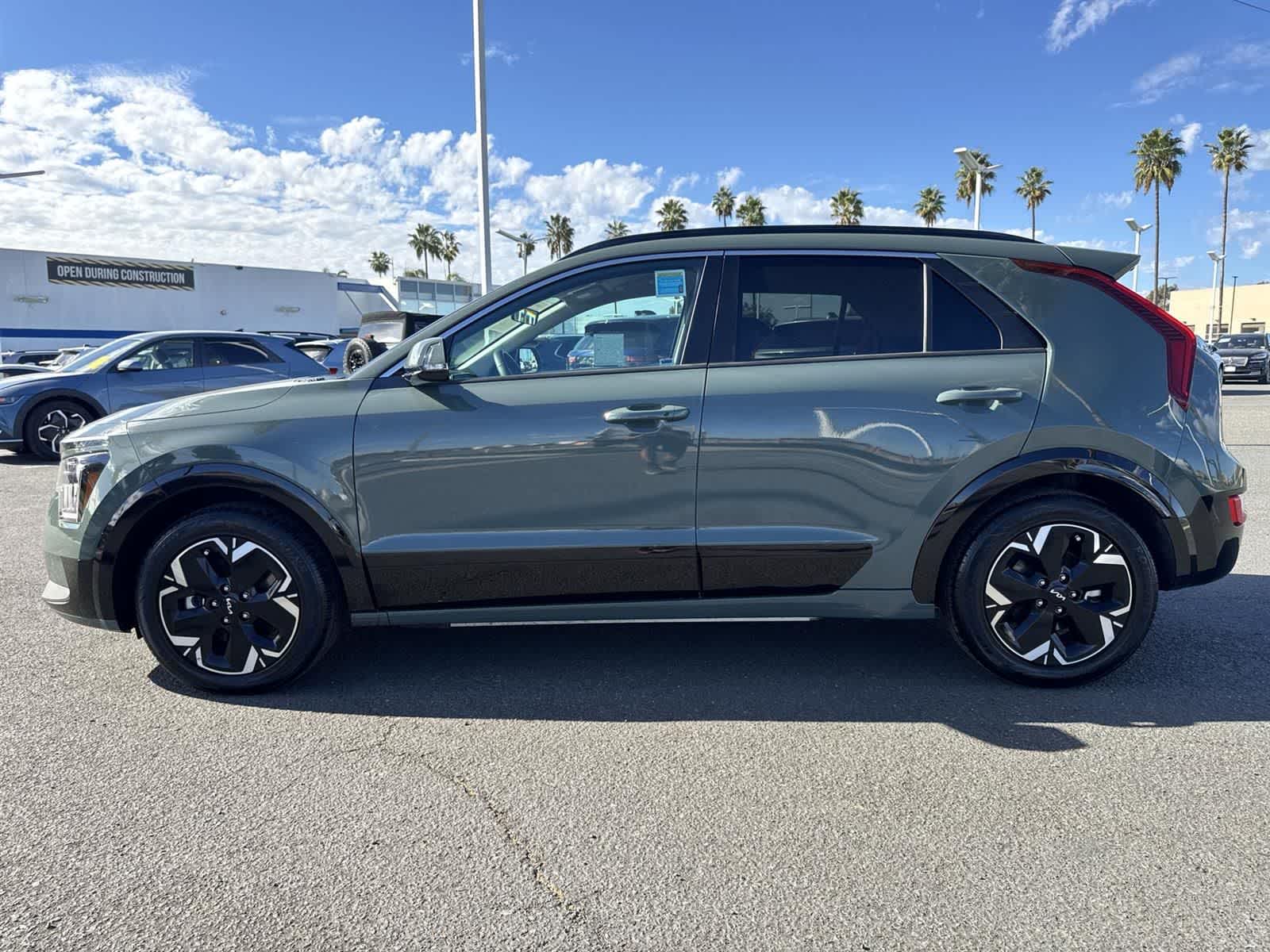 Thumbnail: 2024 Kia Niro - 5