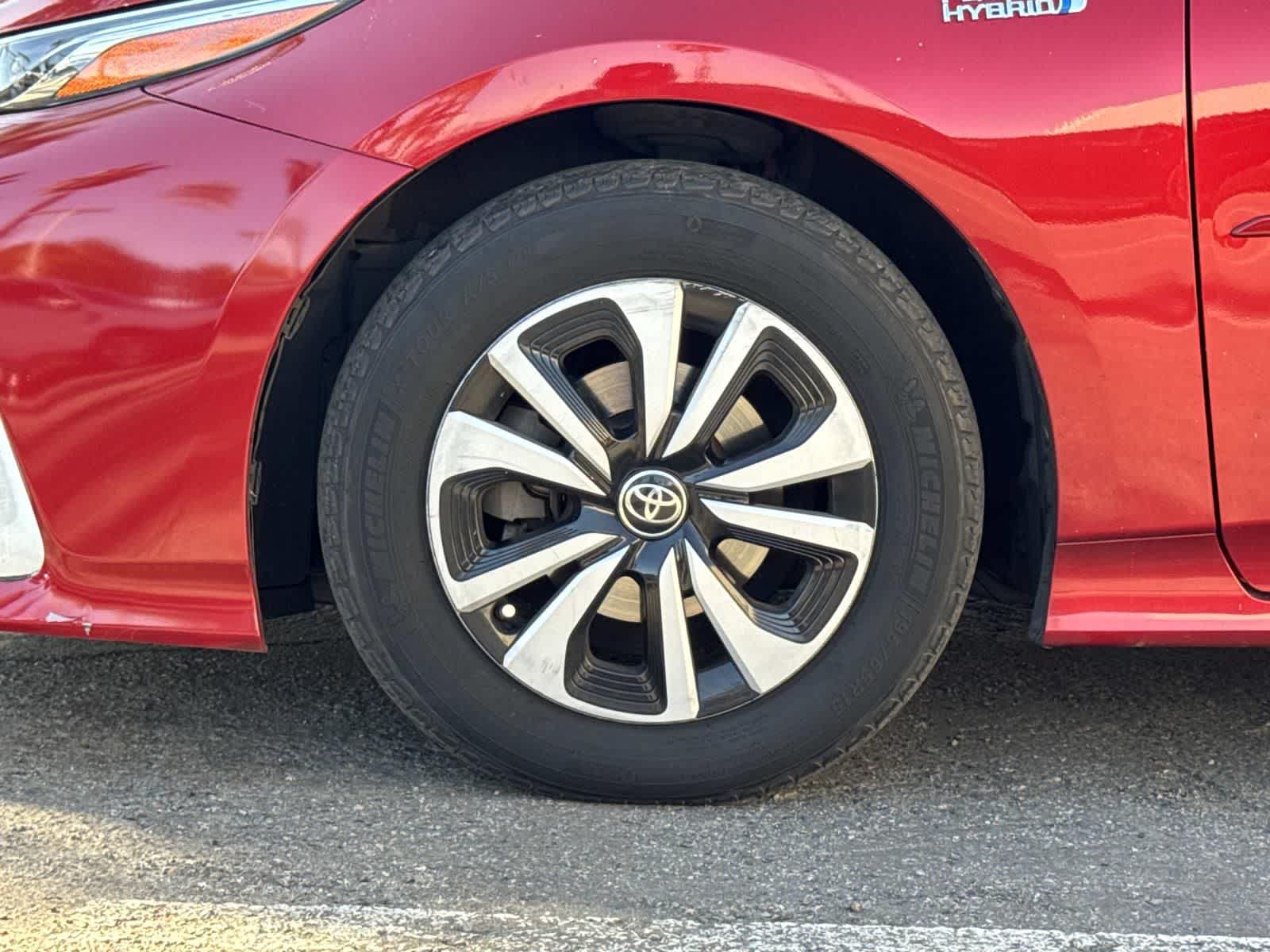 Thumbnail: 2018 Toyota Prius Prime - 5